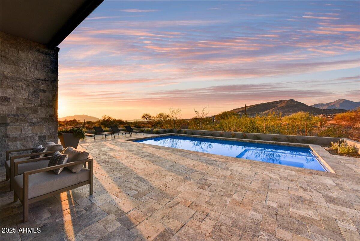 DESERT MOUNTAIN PHASE 1 UNIT 2 LOT 206-335 TR A - Residential