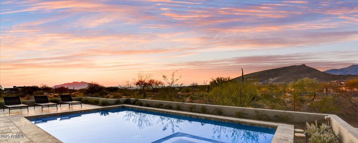 DESERT MOUNTAIN PHASE 1 UNIT 2 LOT 206-335 TR A - Residential