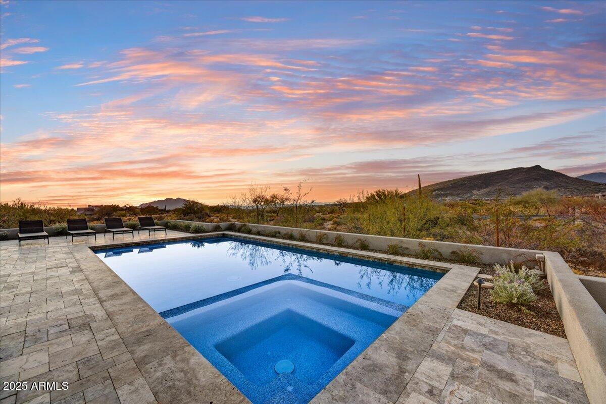DESERT MOUNTAIN PHASE 1 UNIT 2 LOT 206-335 TR A - Residential