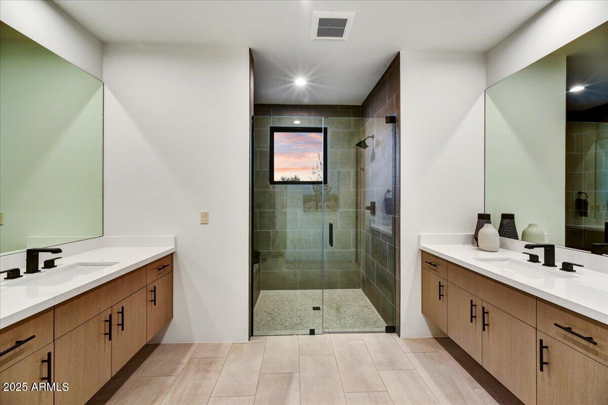 DESERT MOUNTAIN PHASE 1 UNIT 2 LOT 206-335 TR A - Residential