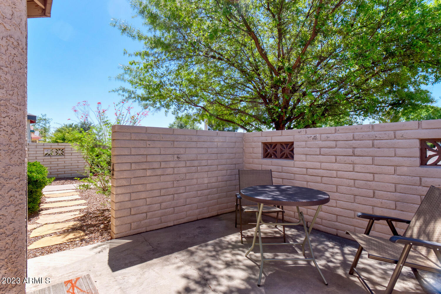 DESERT SHADOWS - Residential