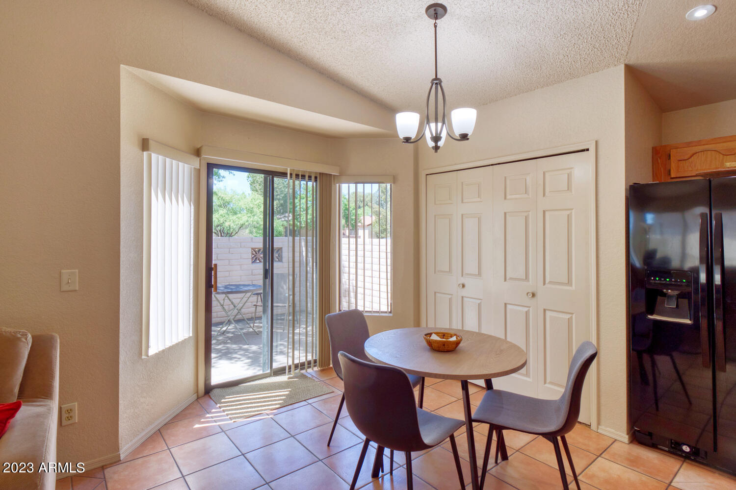 DESERT SHADOWS - Residential