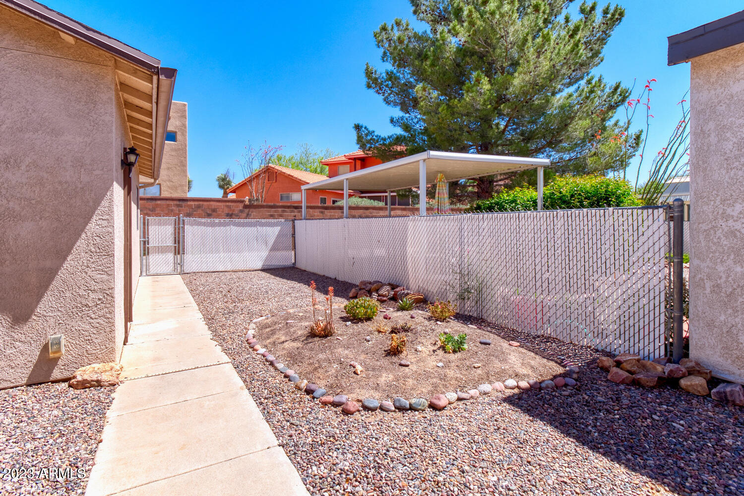 DESERT SHADOWS - Residential