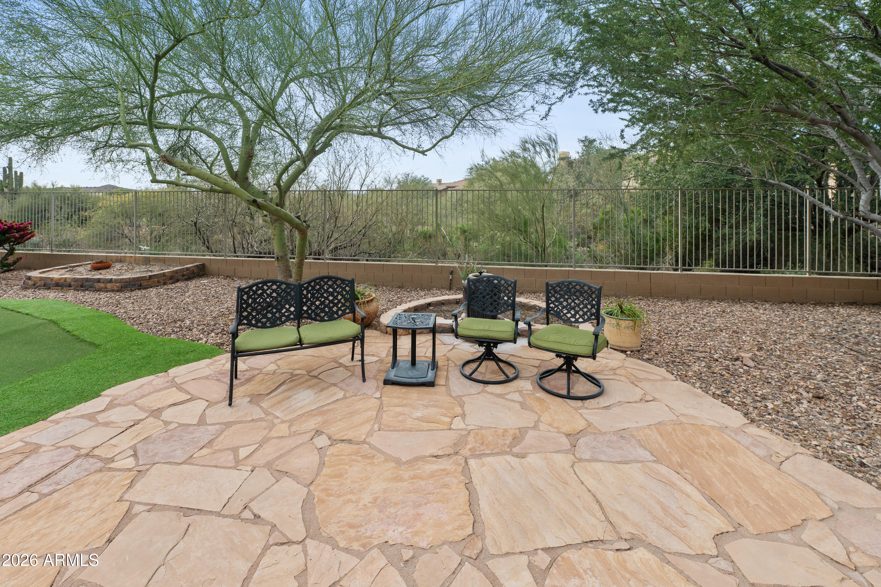 SUPERSTITION FOOTHILLS - Residential