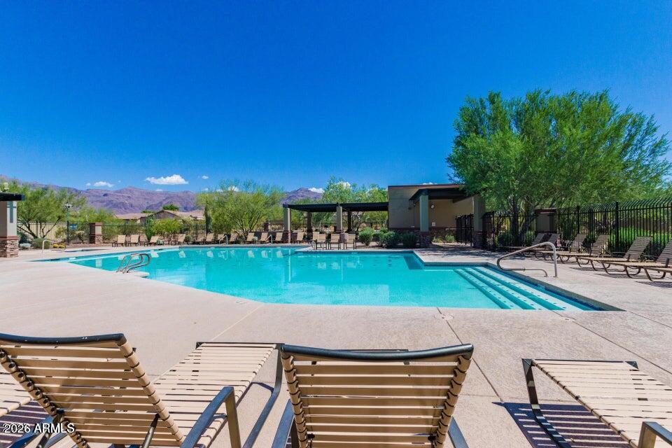 SUPERSTITION FOOTHILLS - Residential