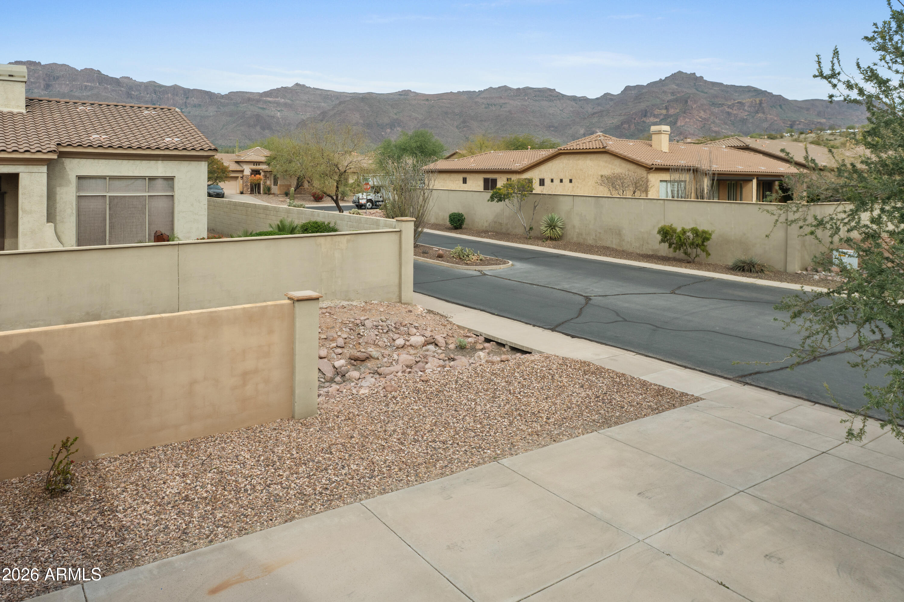 SUPERSTITION FOOTHILLS - Residential