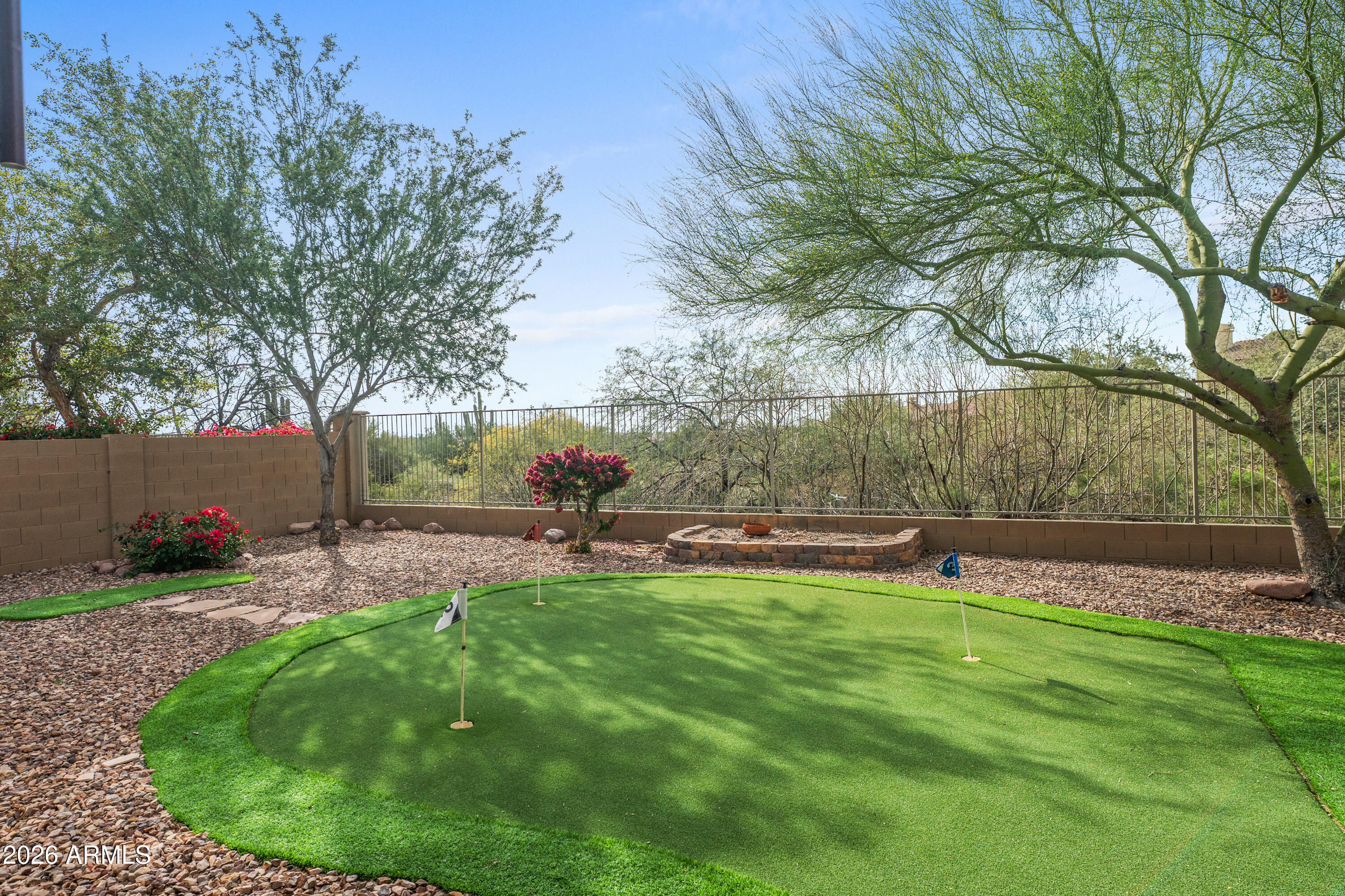 SUPERSTITION FOOTHILLS - Residential