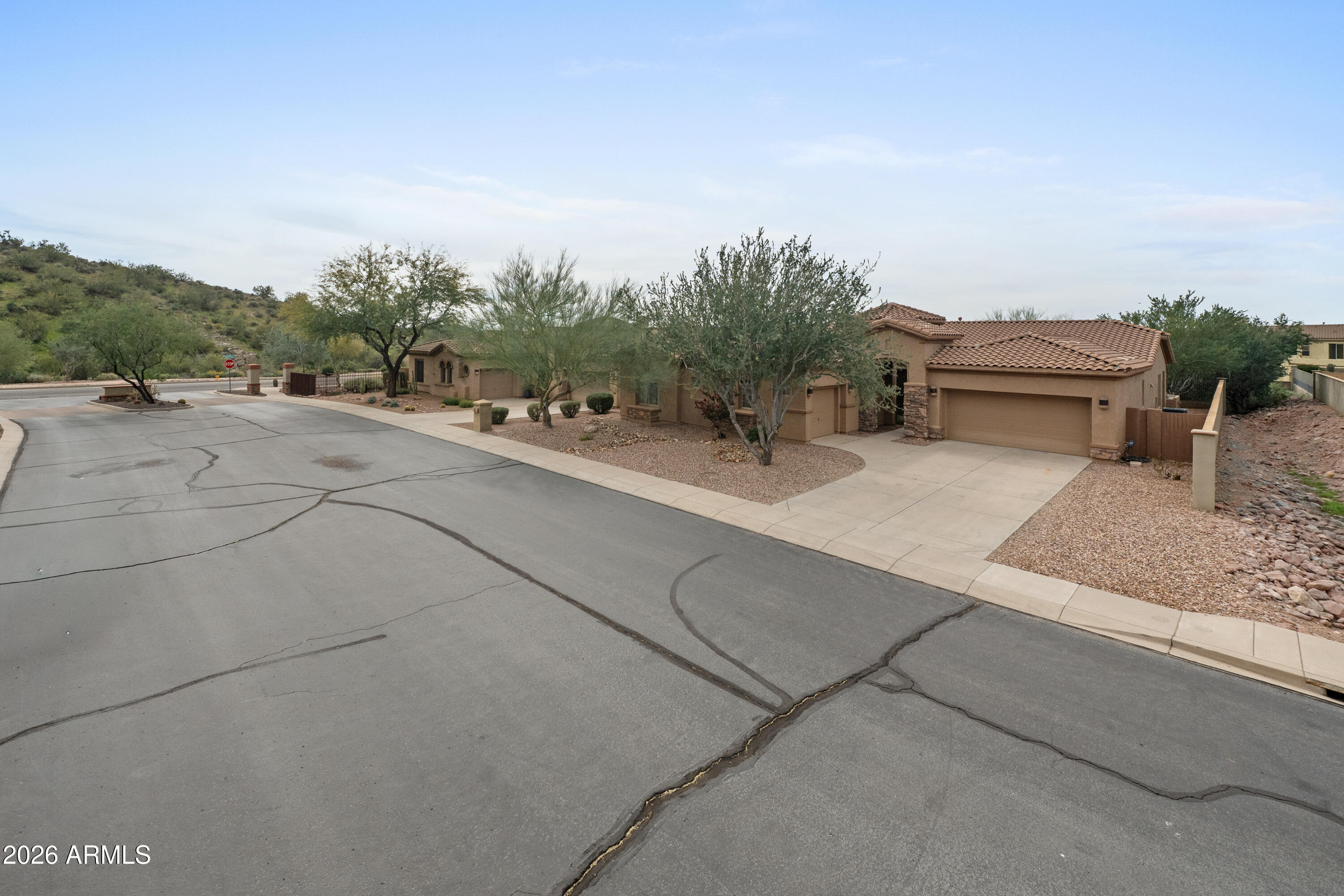 SUPERSTITION FOOTHILLS - Residential