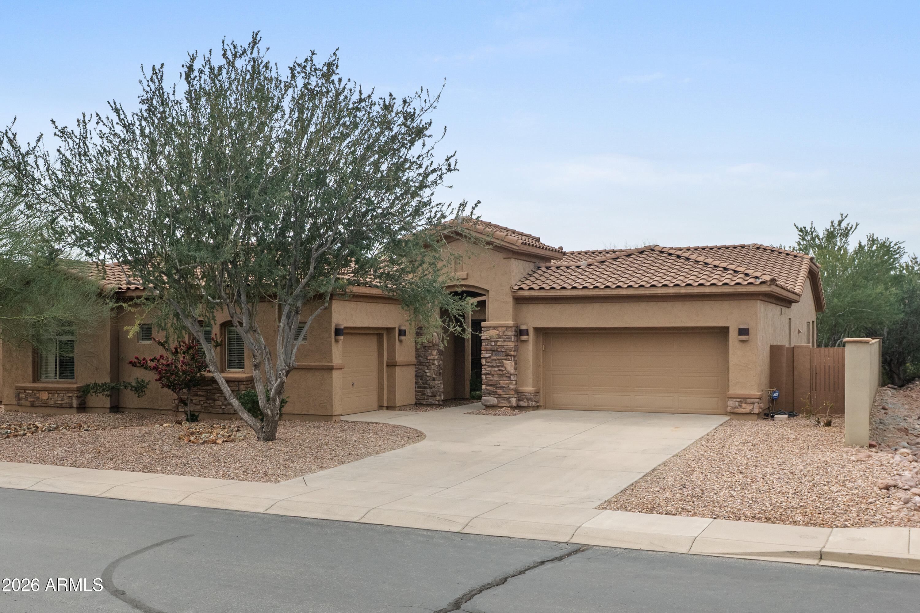 SUPERSTITION FOOTHILLS - Residential