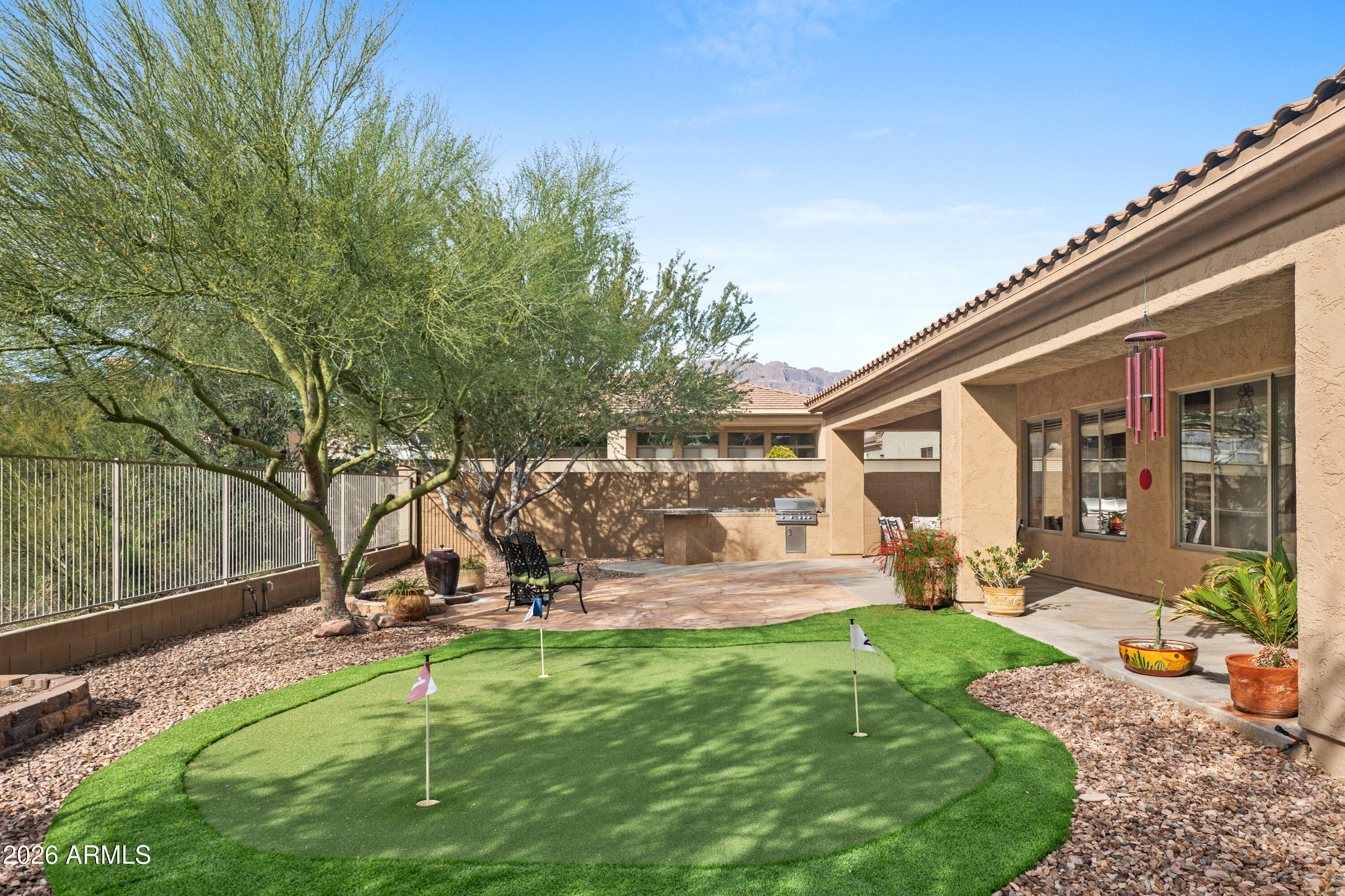 SUPERSTITION FOOTHILLS - Residential