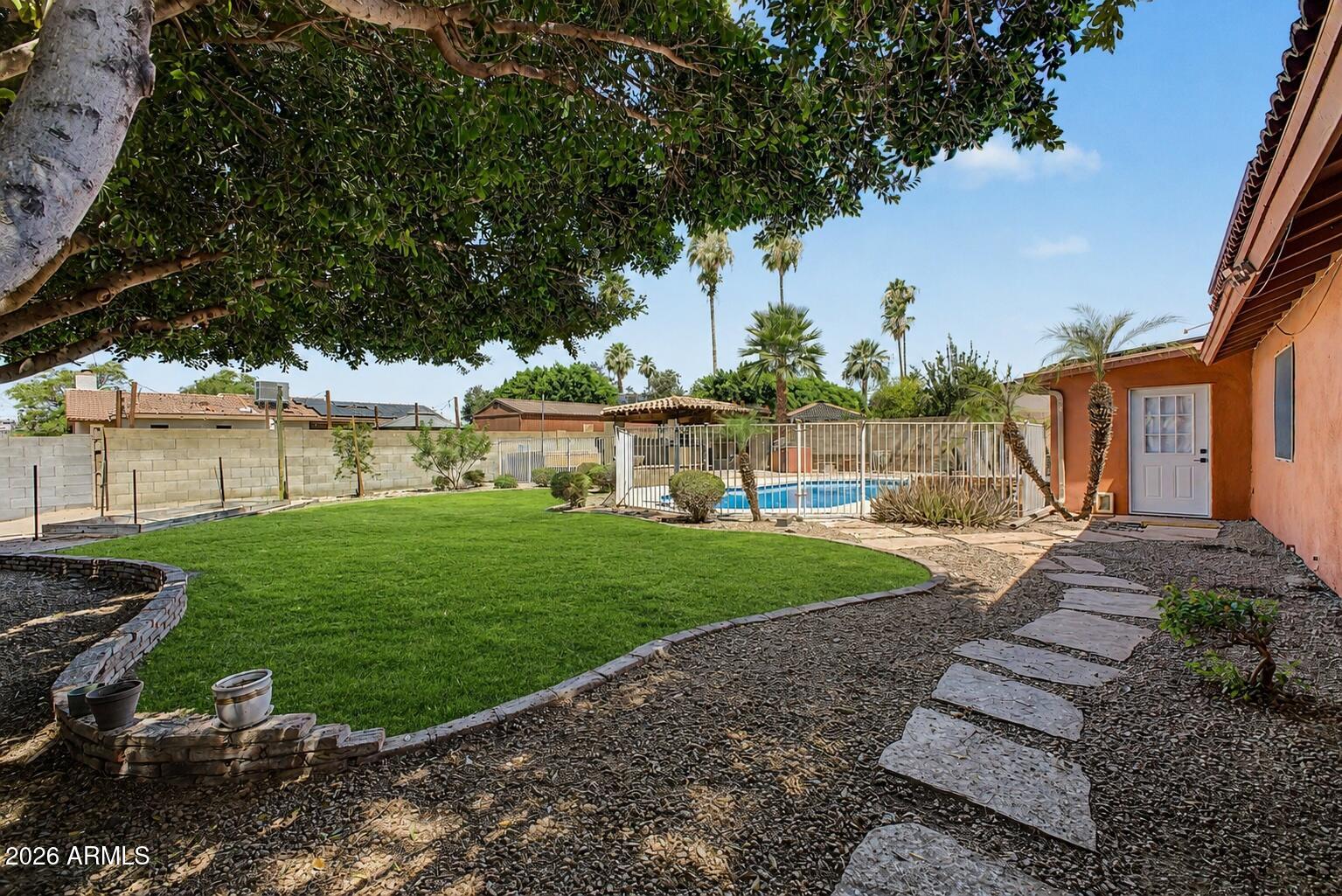 SHADOW MOUNTAIN UNIT 1 - Residential