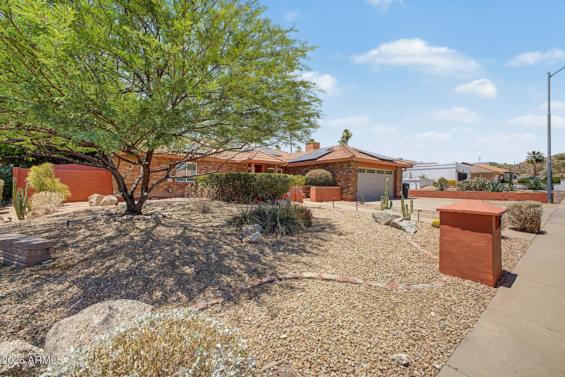 SHADOW MOUNTAIN UNIT 1 - Residential