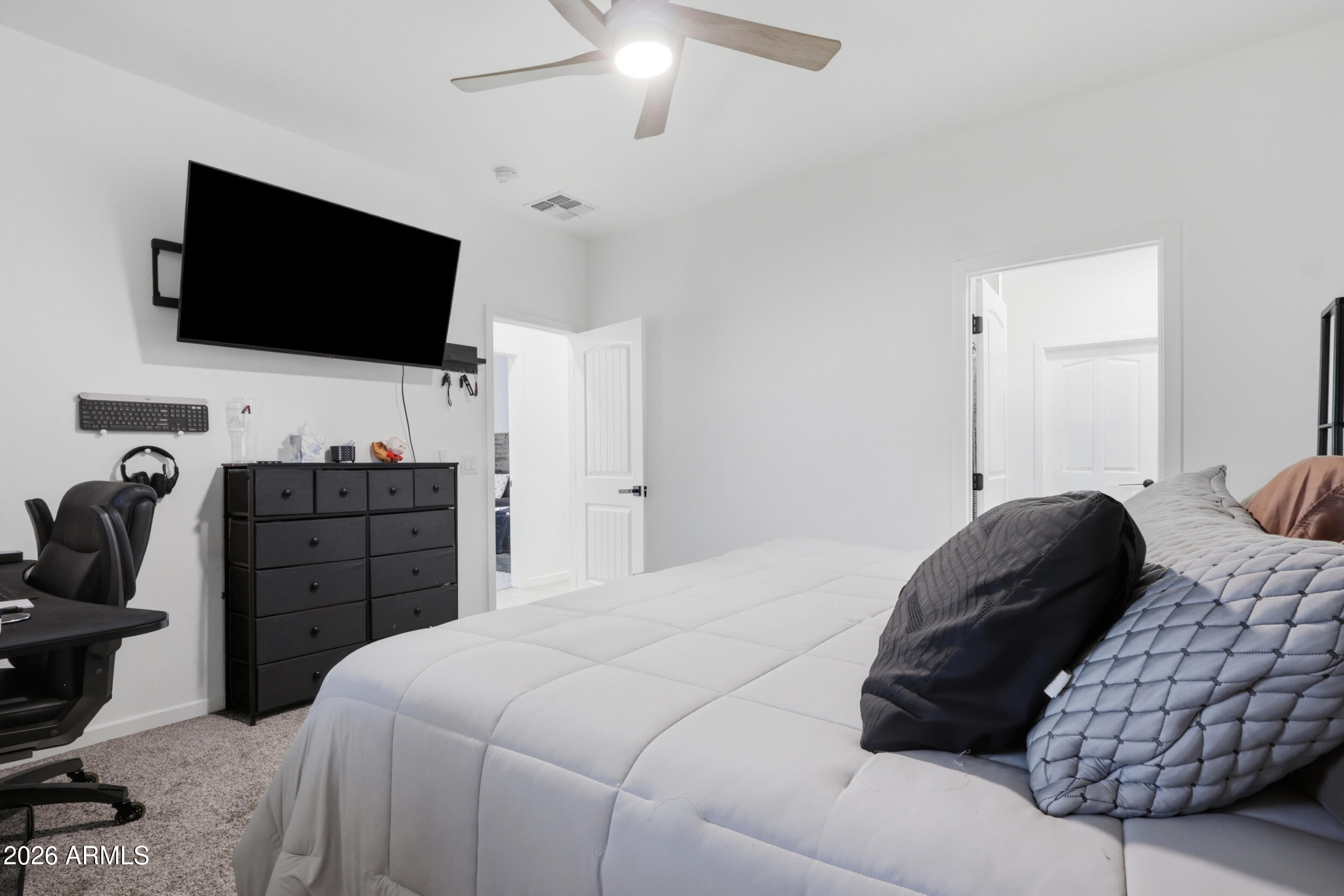 AMD ARIZONA CITY TRACT I - Residential Income