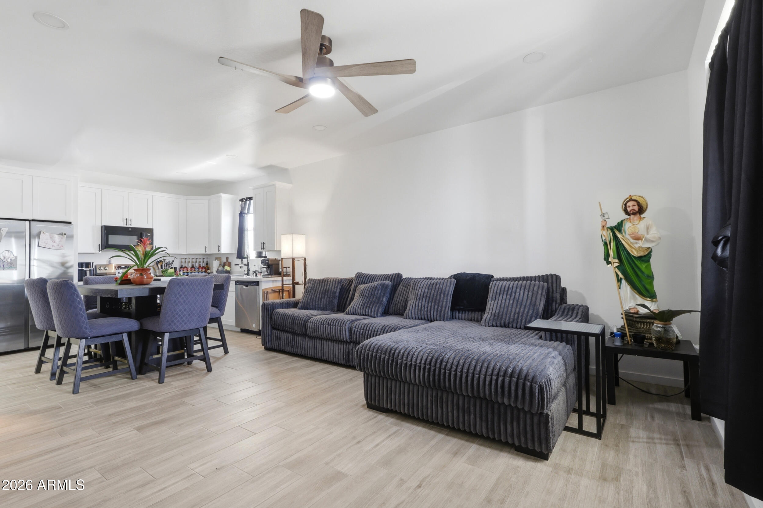 AMD ARIZONA CITY TRACT I - Residential Income