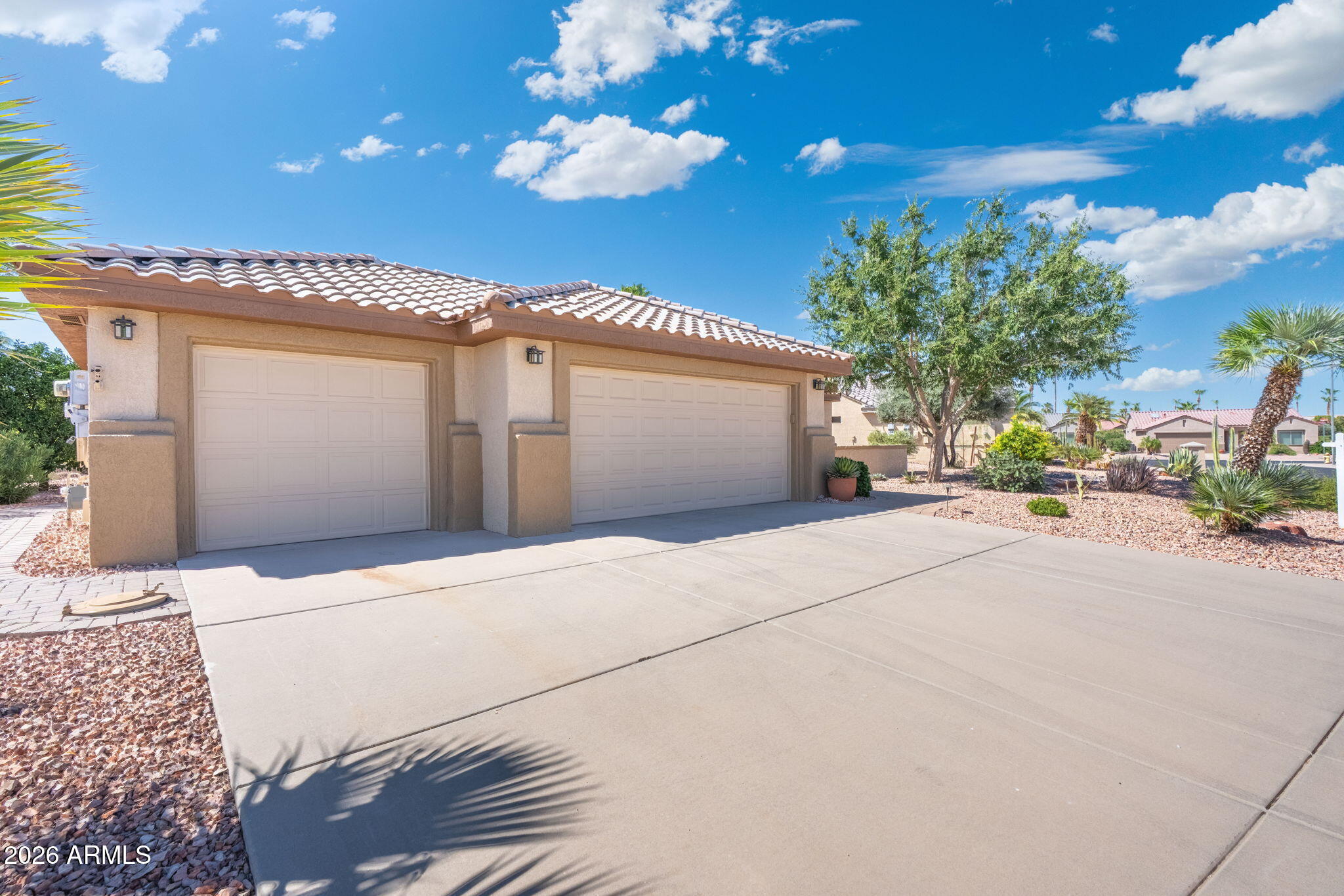 SUN CITY GRAND-DESERT BREEZE - Residential