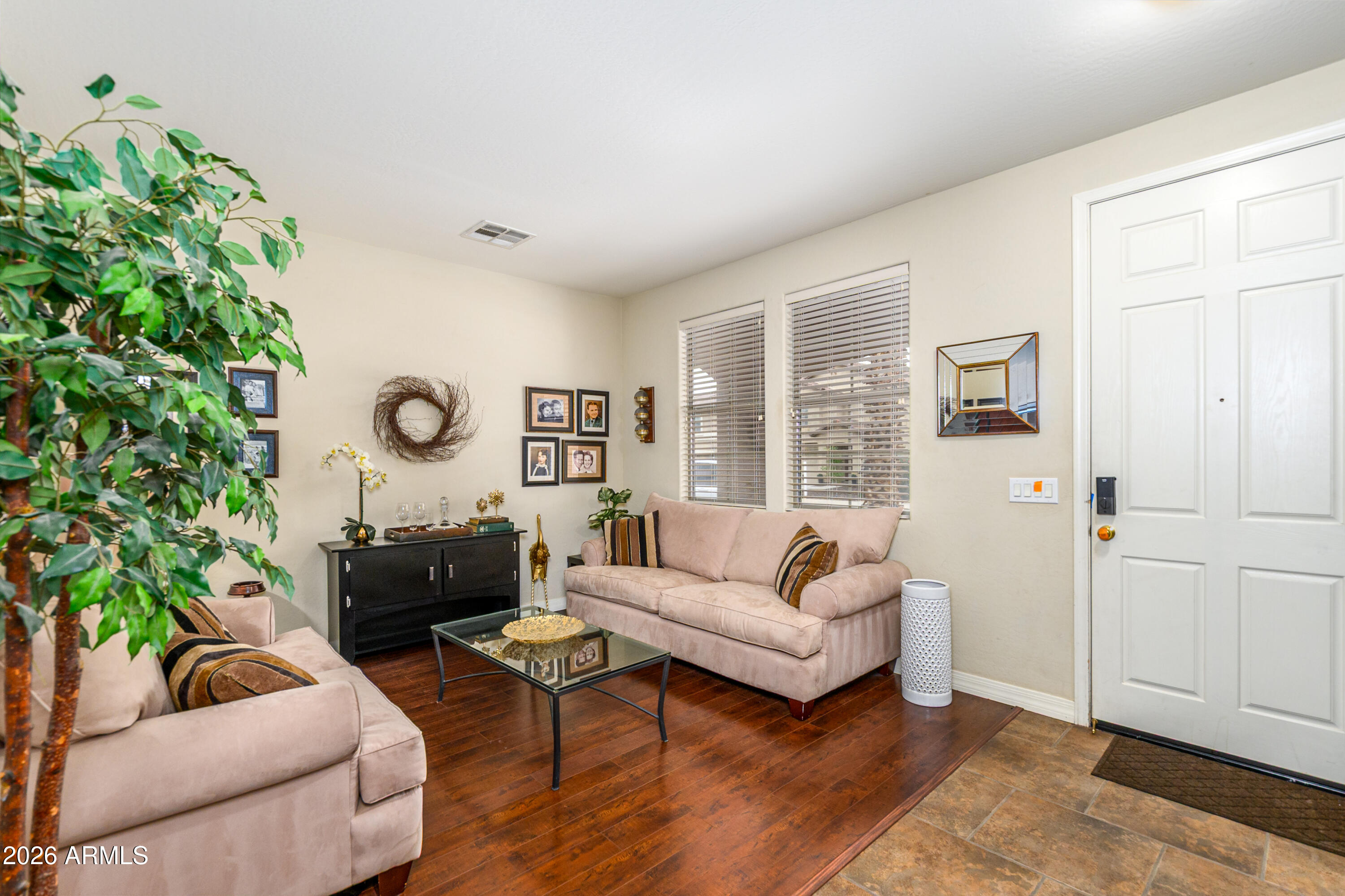 CROSSRIVER UNIT 2 - Residential