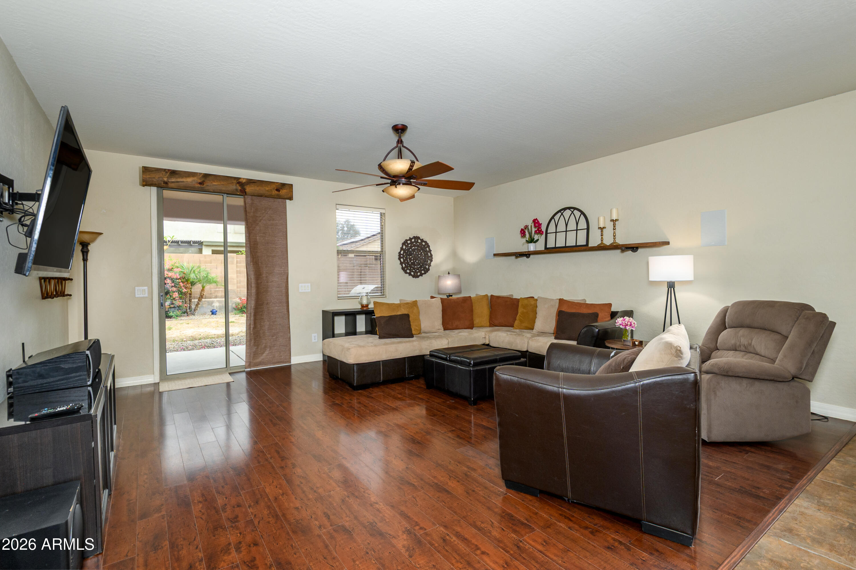 CROSSRIVER UNIT 2 - Residential