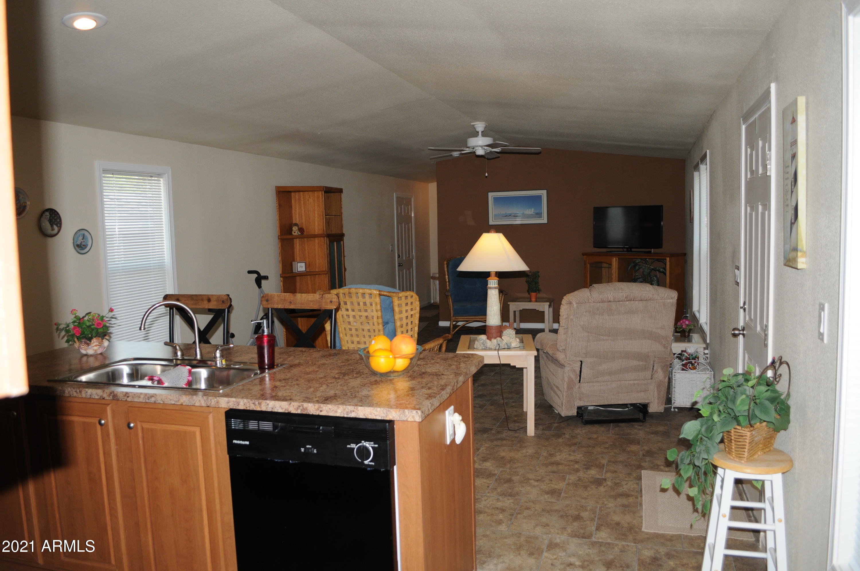 Sierra Vista Mobile Home Village - Residential