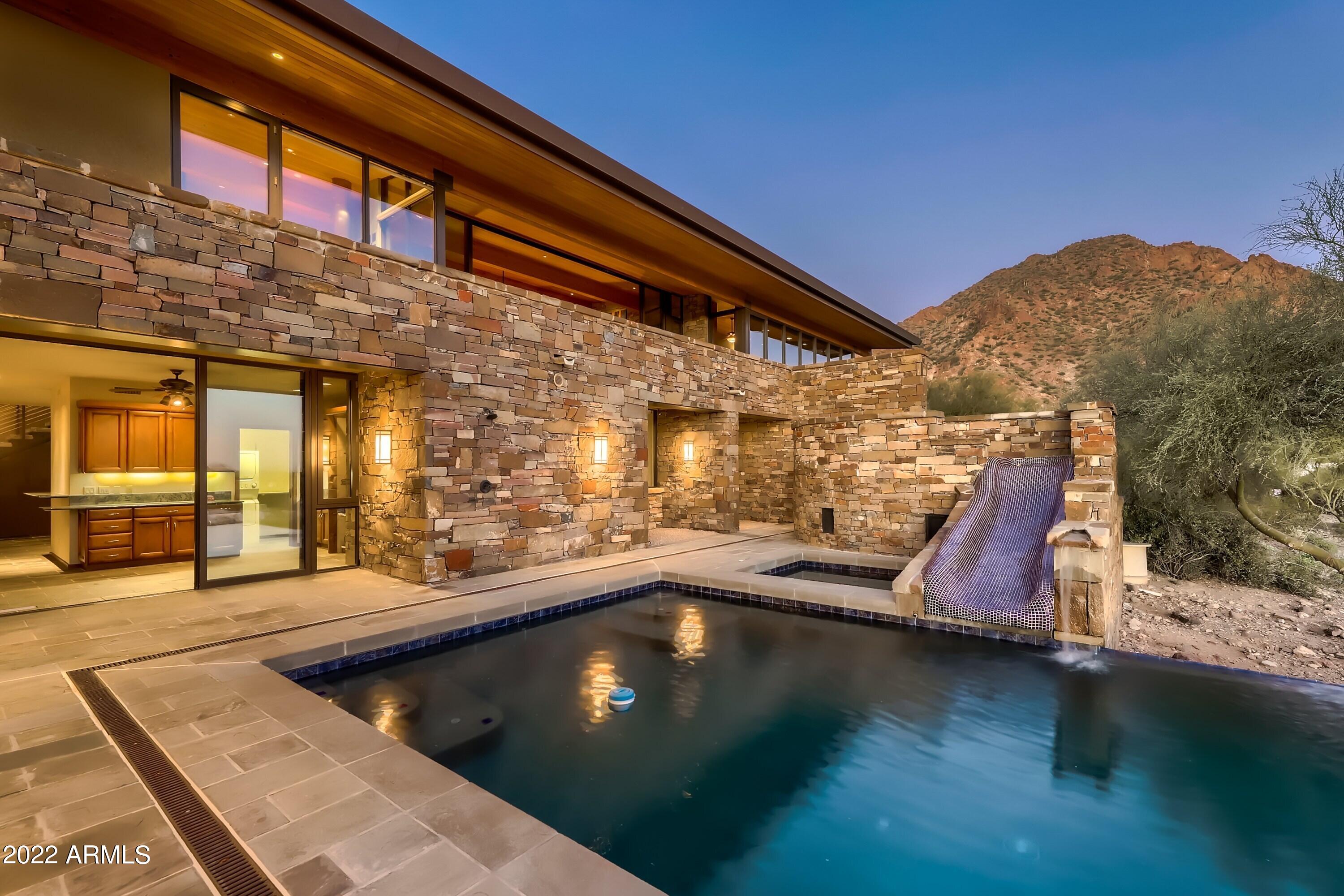 RED ROCK - Residential