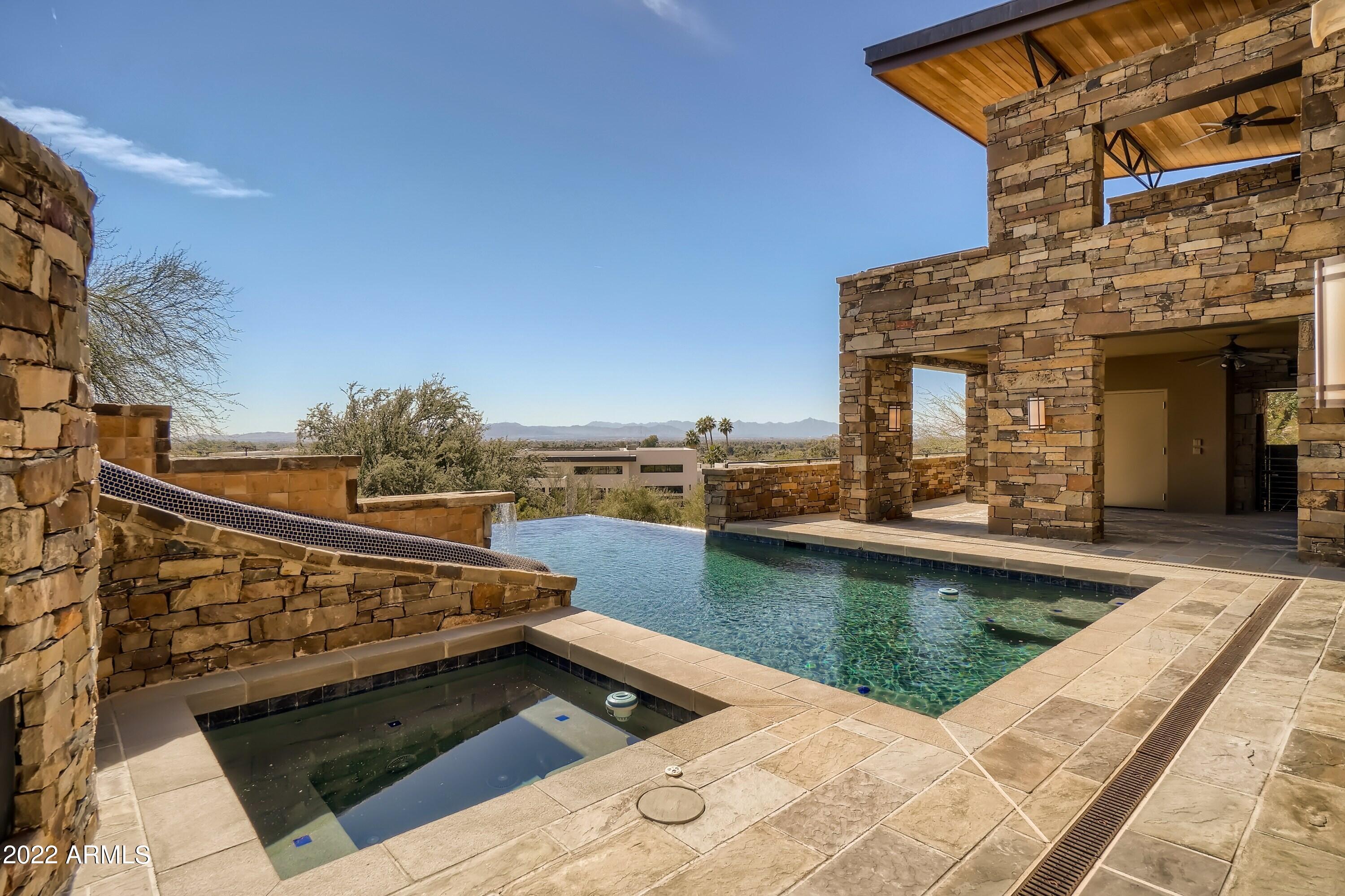 RED ROCK - Residential