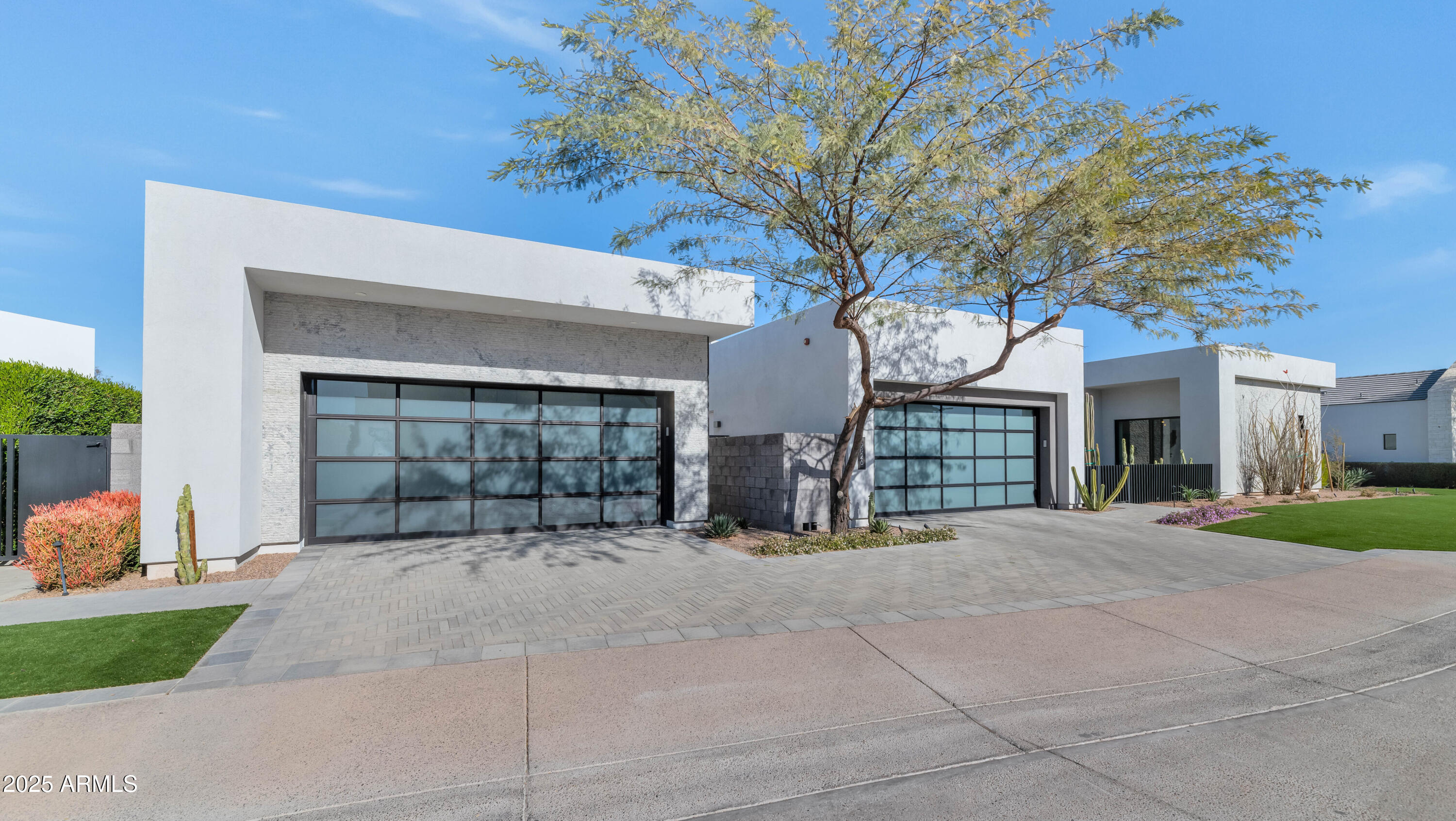 RITZ-CARLTON PARCEL B - Residential