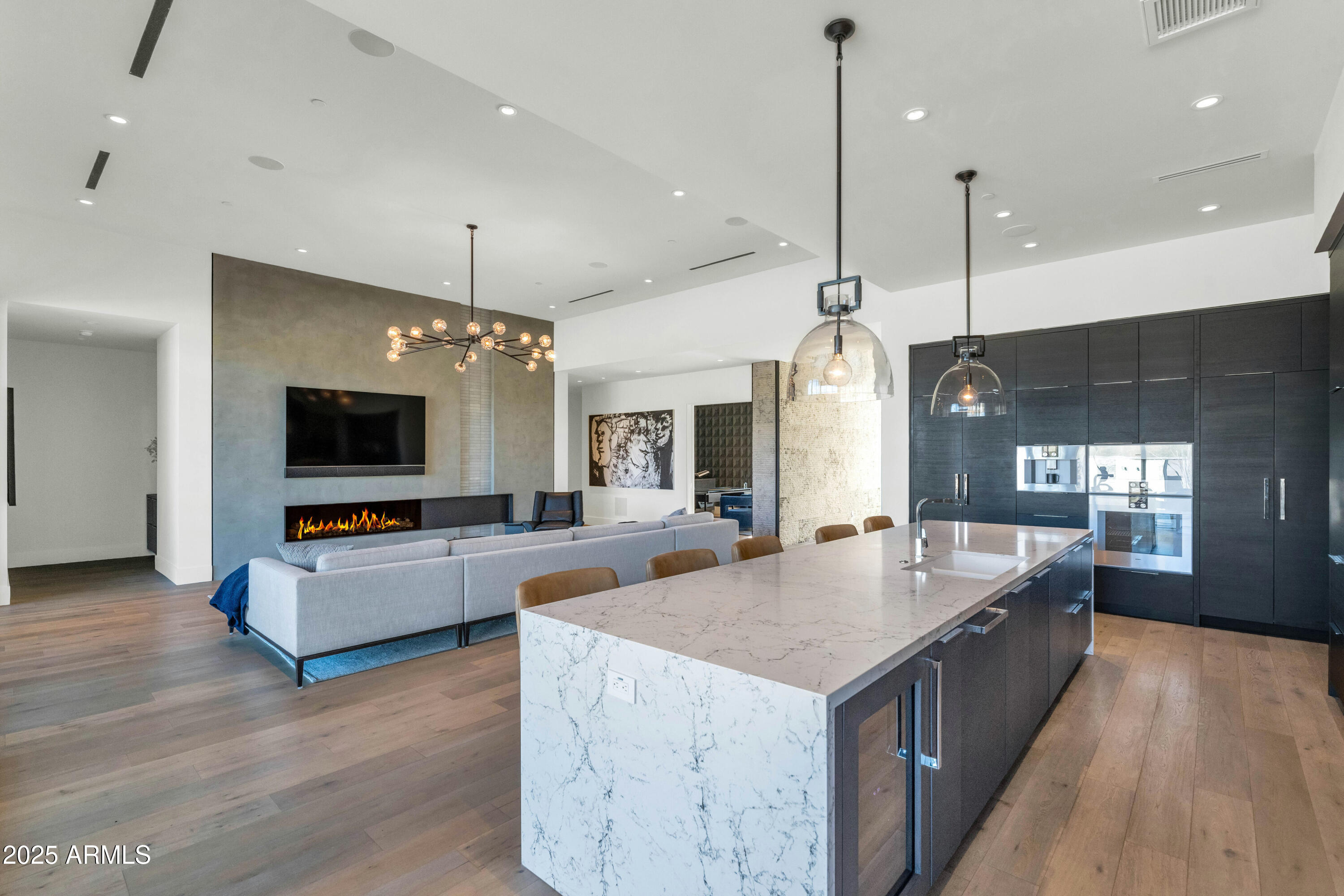 RITZ-CARLTON PARCEL B - Residential