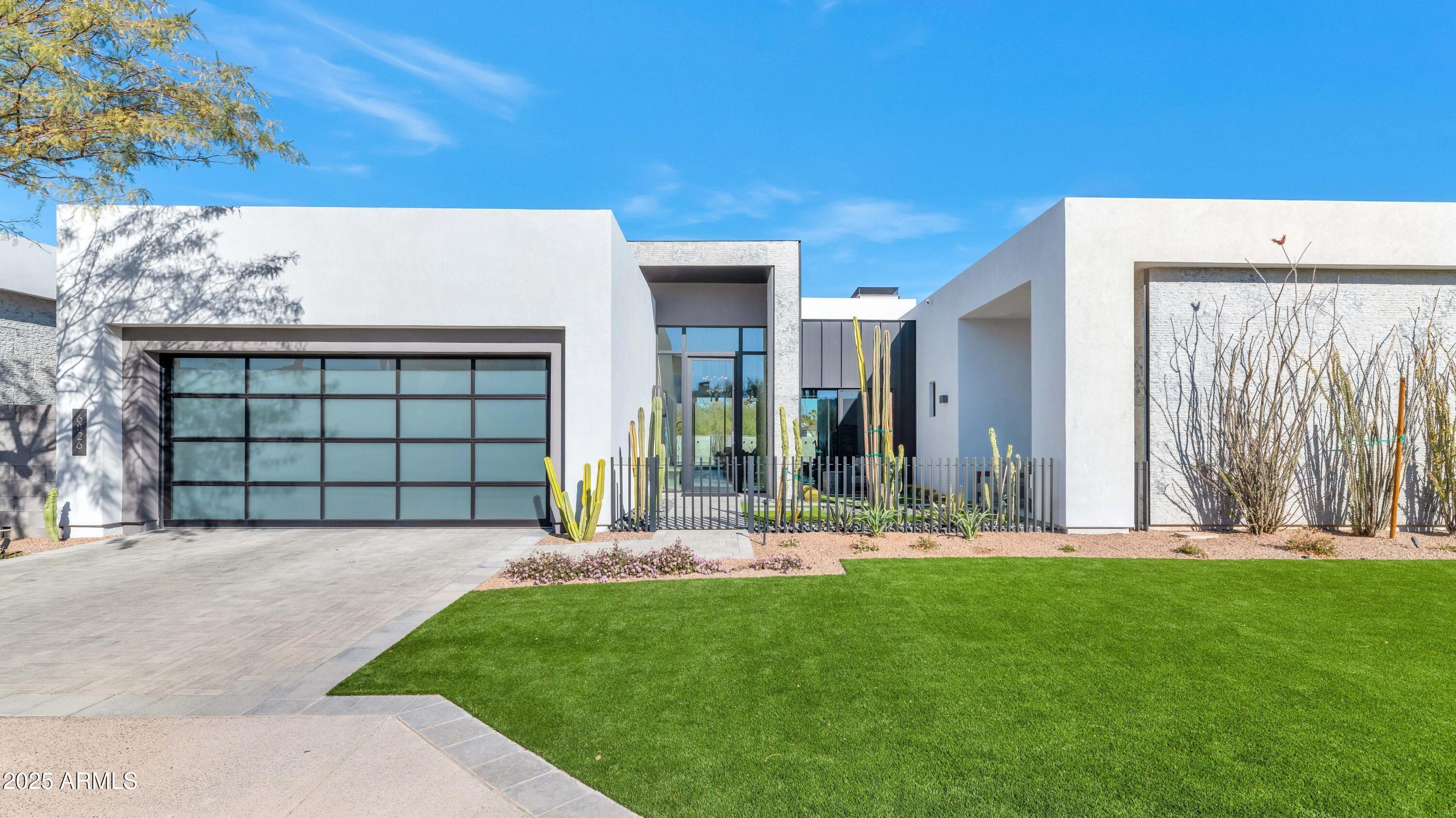 RITZ-CARLTON PARCEL B - Residential