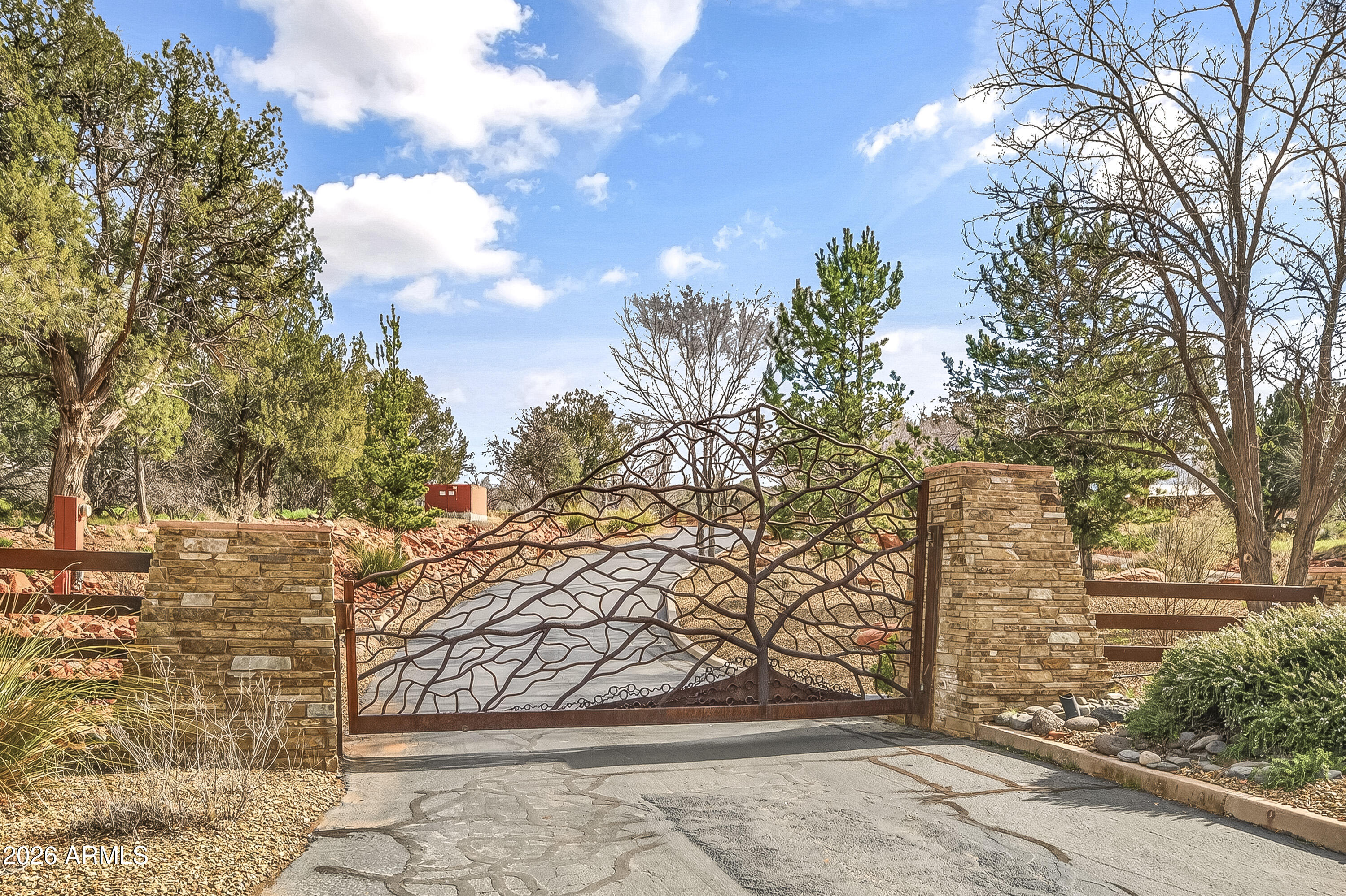 CROSS CREEK RANCH - Land