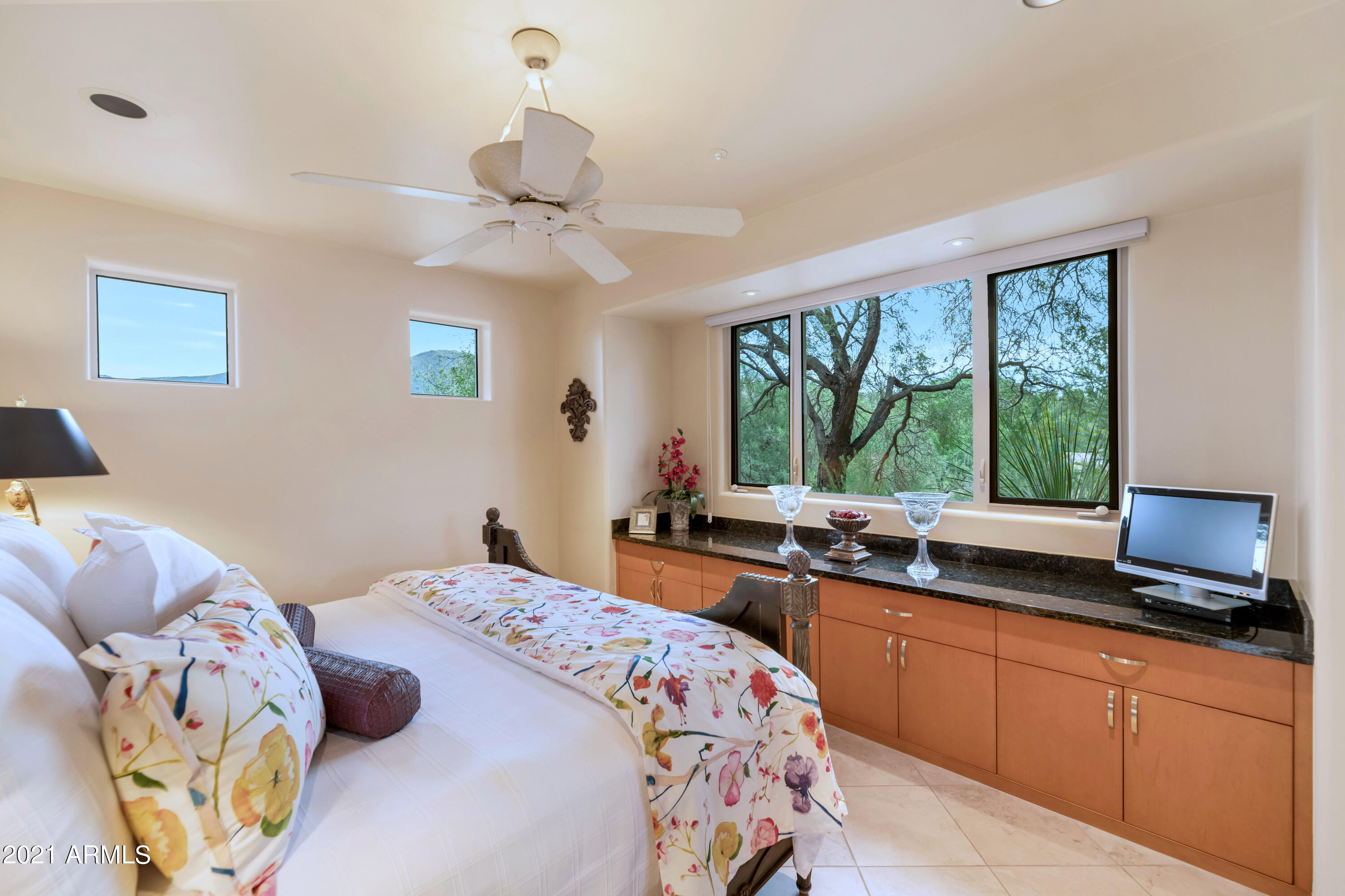 DESERT MOUNTAIN PHASE 2 UNIT 18 - Residential