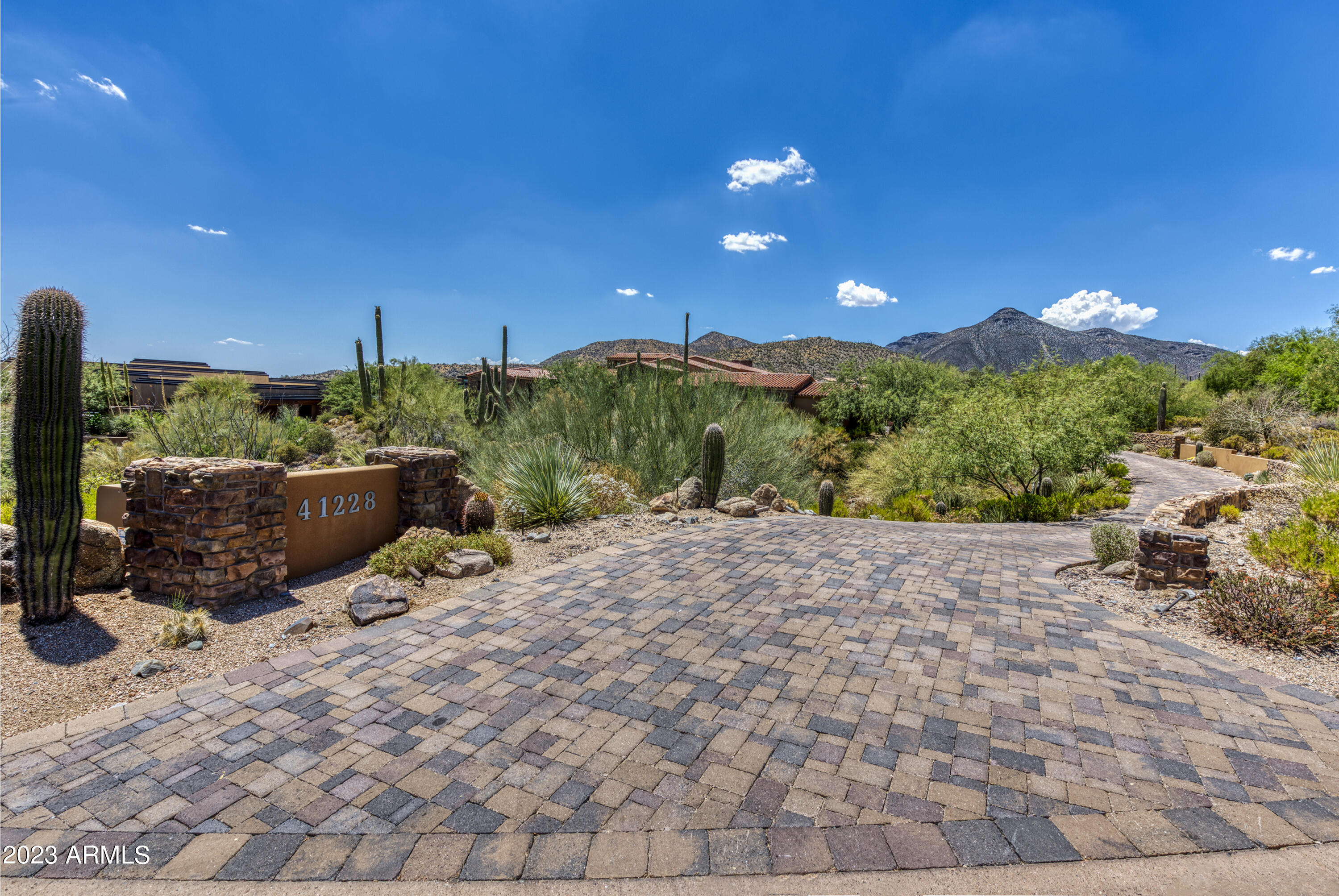 DESERT MOUNTAIN - Residential