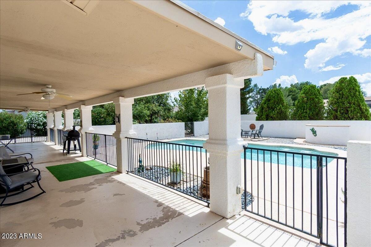 TOWN & COUNTRY ESTATES UNIT 2 - Residential