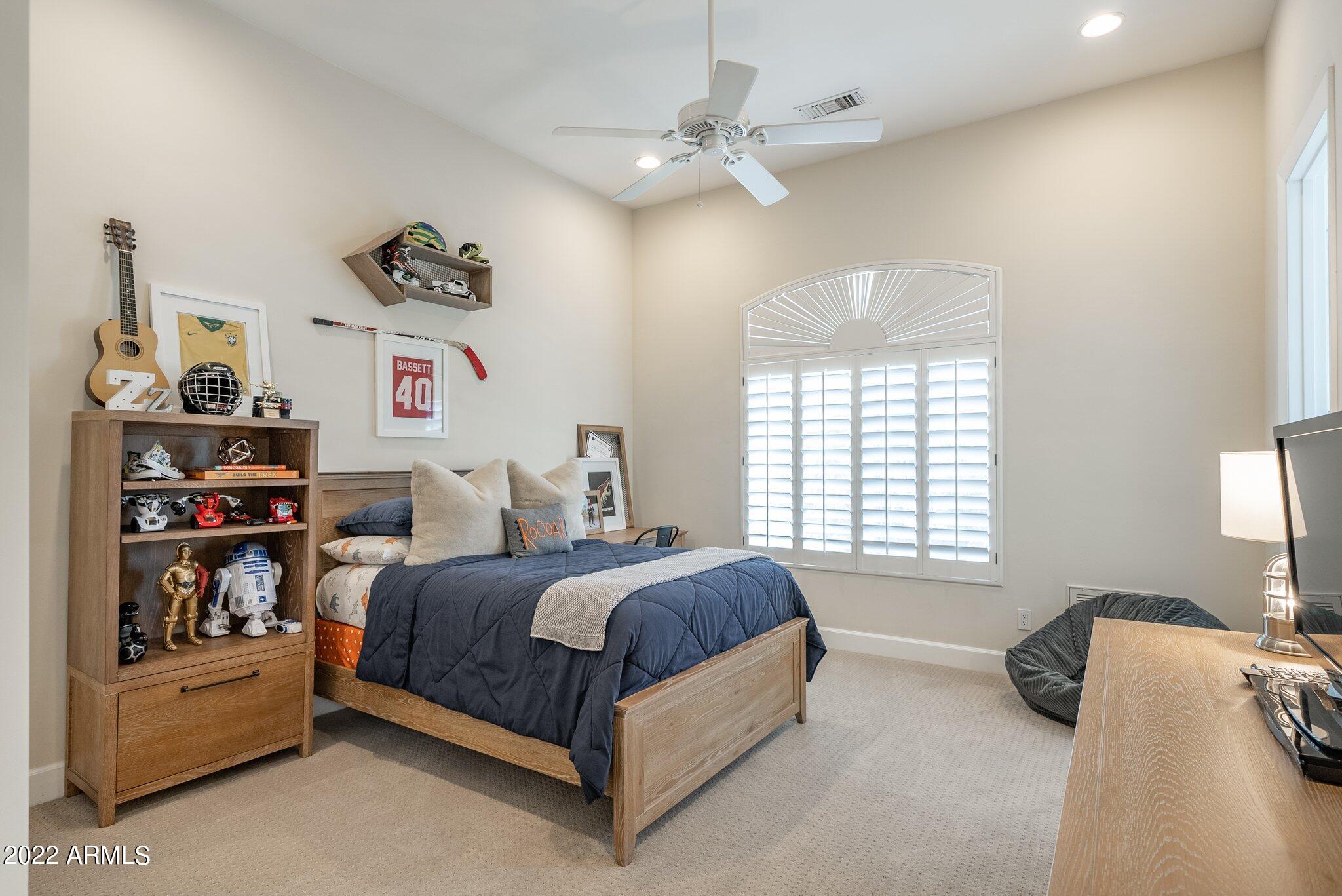 CRYSTAL POINT ESTATES AMD LOT 1-20 TR A-H - Residential