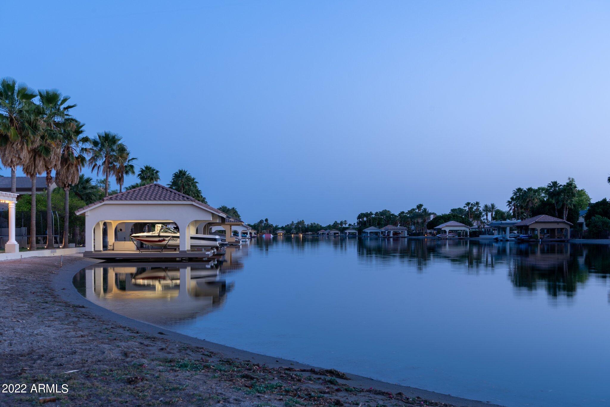 CRYSTAL POINT ESTATES AMD LOT 1-20 TR A-H - Residential