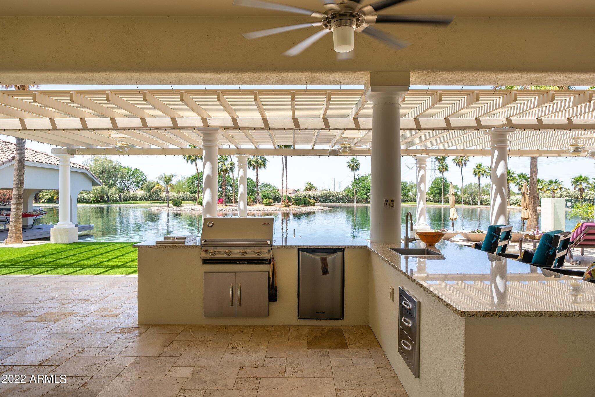 CRYSTAL POINT ESTATES AMD LOT 1-20 TR A-H - Residential