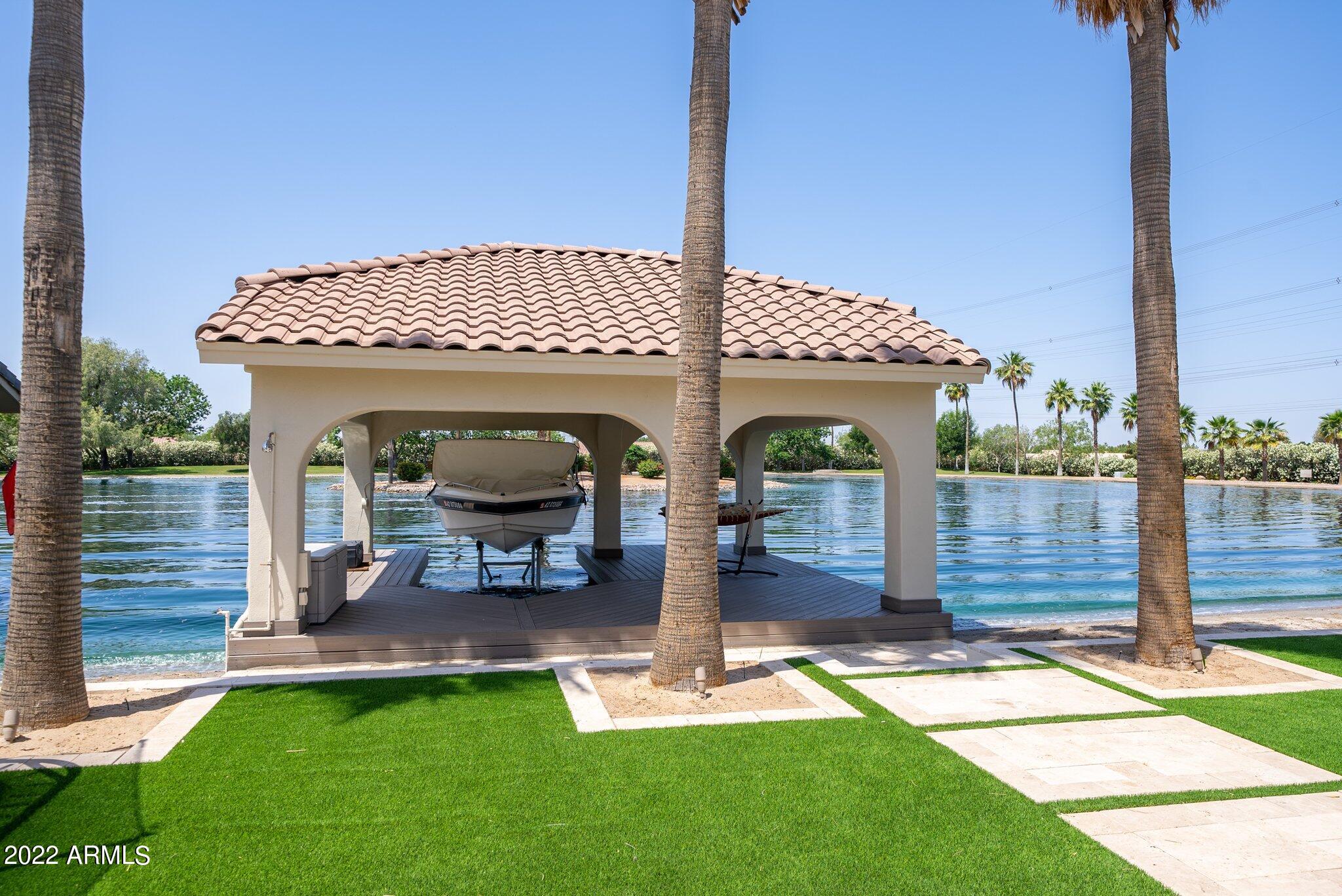 CRYSTAL POINT ESTATES AMD LOT 1-20 TR A-H - Residential