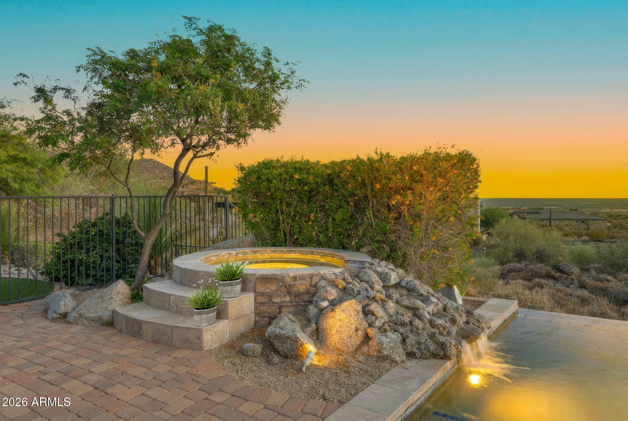 DIAMOND POINT AT LAS SENDAS MOUNTAIN - Residential