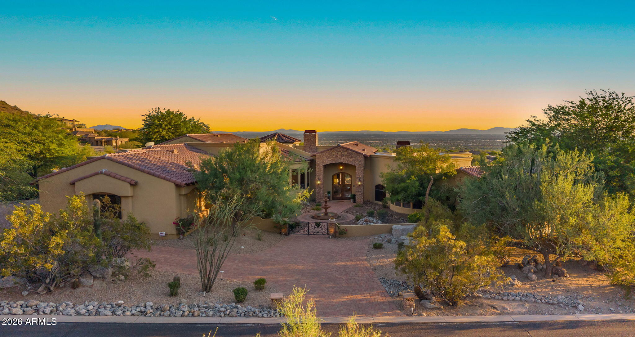 DIAMOND POINT AT LAS SENDAS MOUNTAIN - Residential