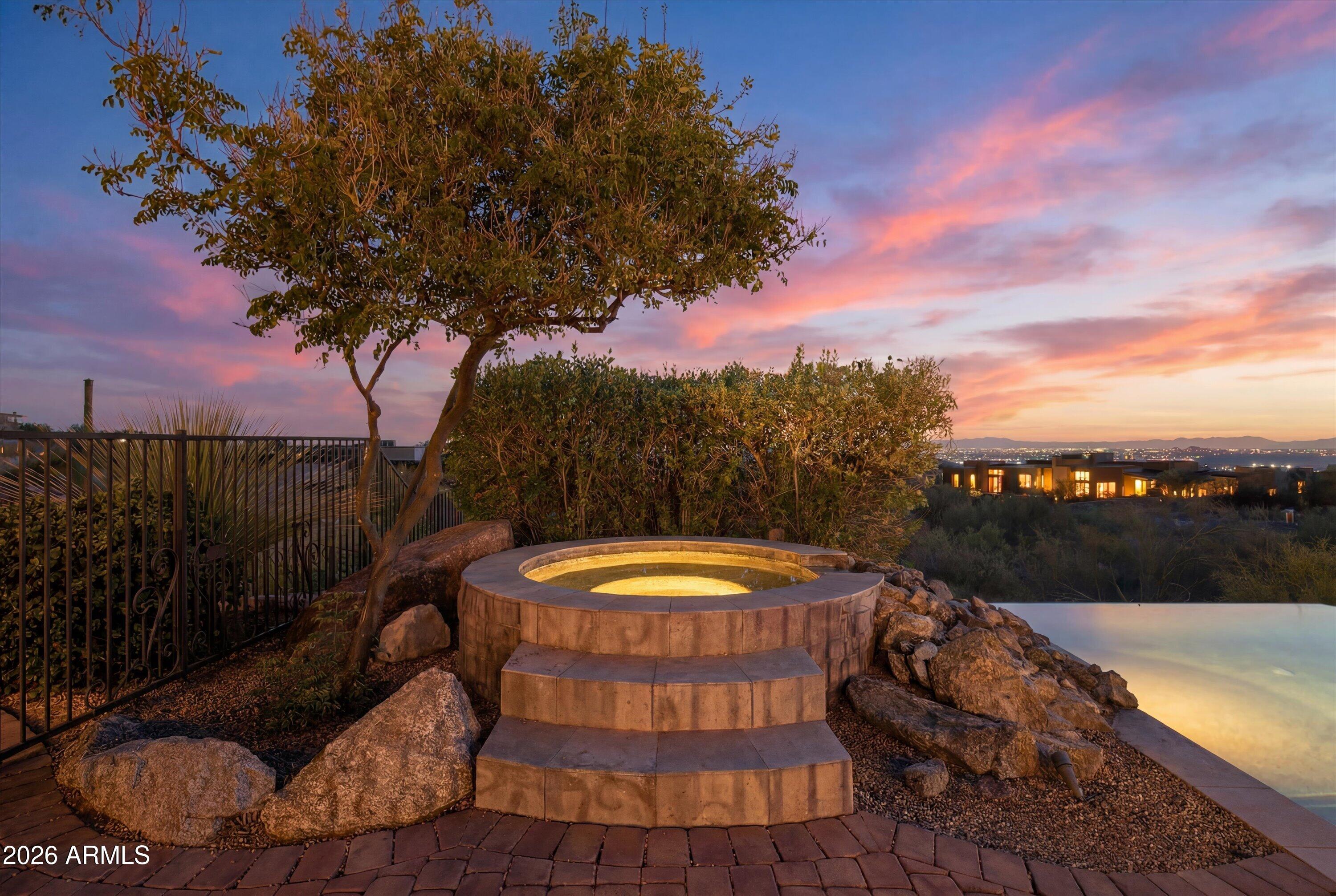 DIAMOND POINT AT LAS SENDAS MOUNTAIN - Residential