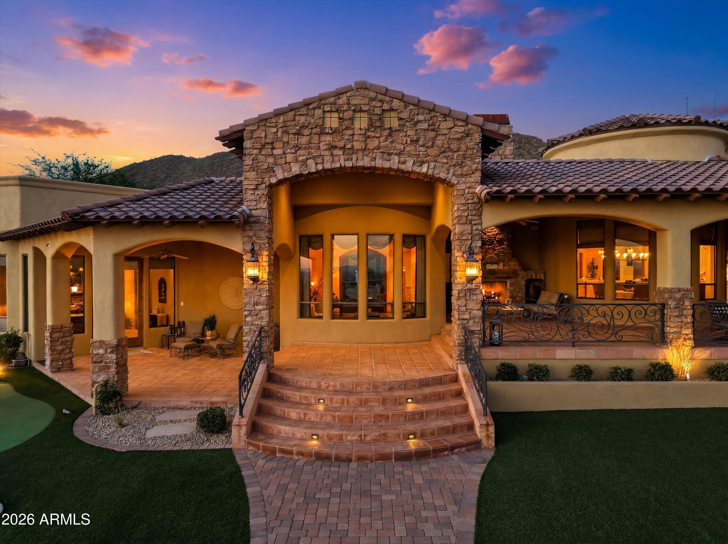 DIAMOND POINT AT LAS SENDAS MOUNTAIN - Residential