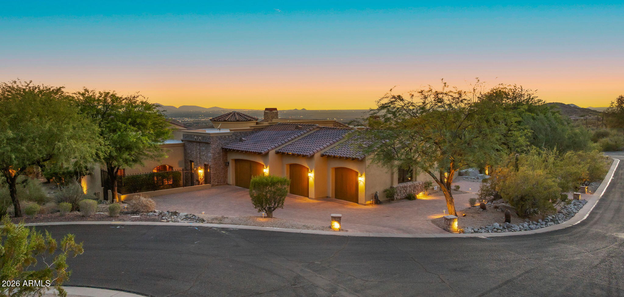 DIAMOND POINT AT LAS SENDAS MOUNTAIN - Residential