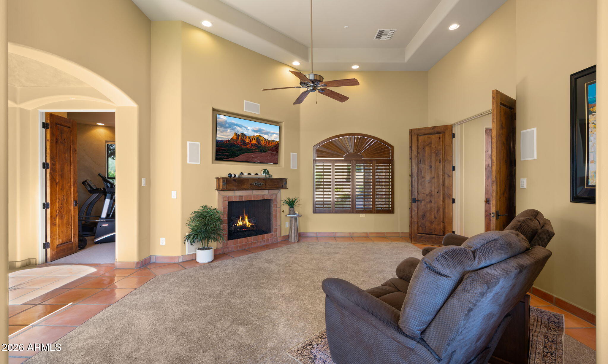DIAMOND POINT AT LAS SENDAS MOUNTAIN - Residential