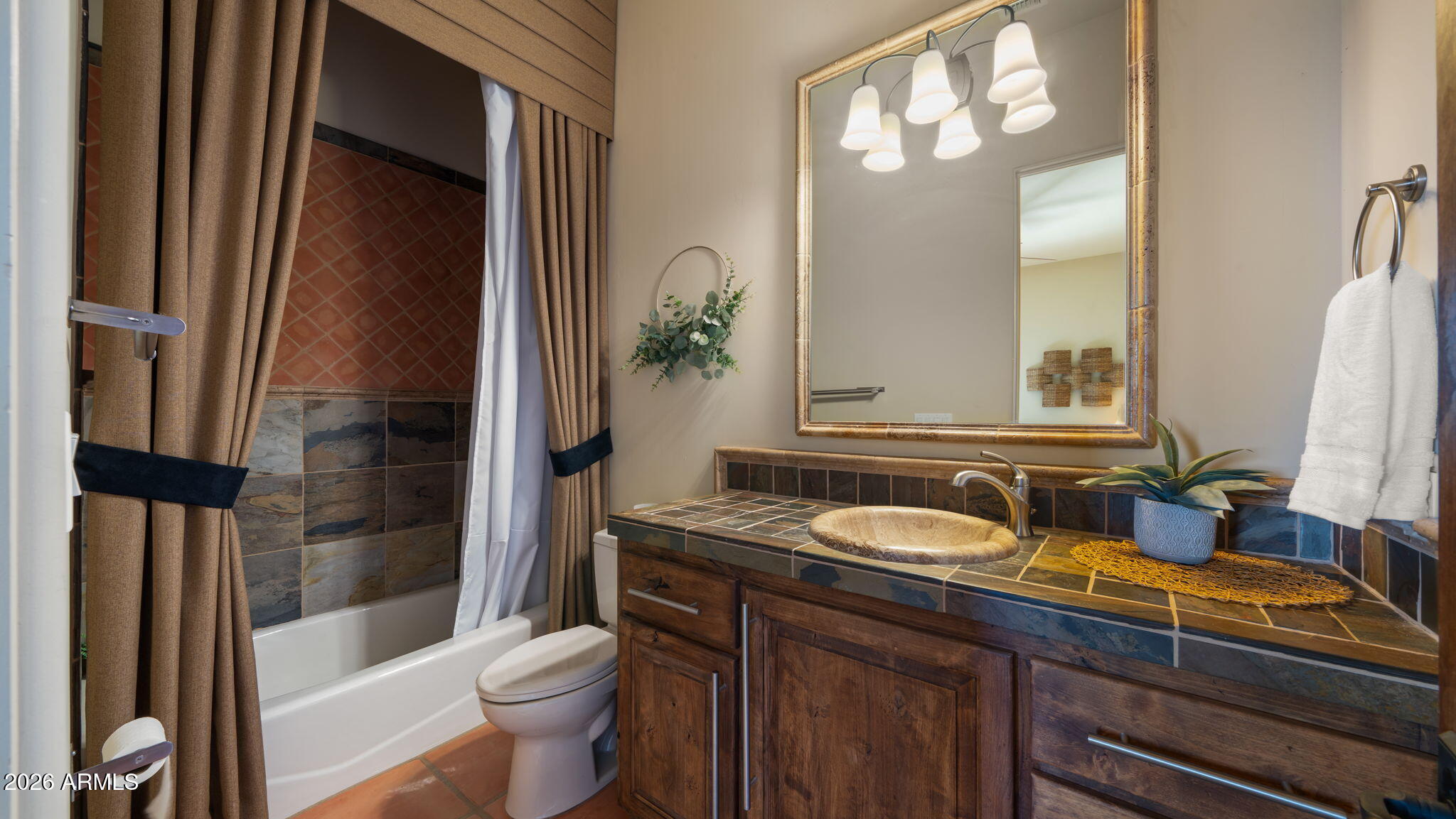DIAMOND POINT AT LAS SENDAS MOUNTAIN - Residential
