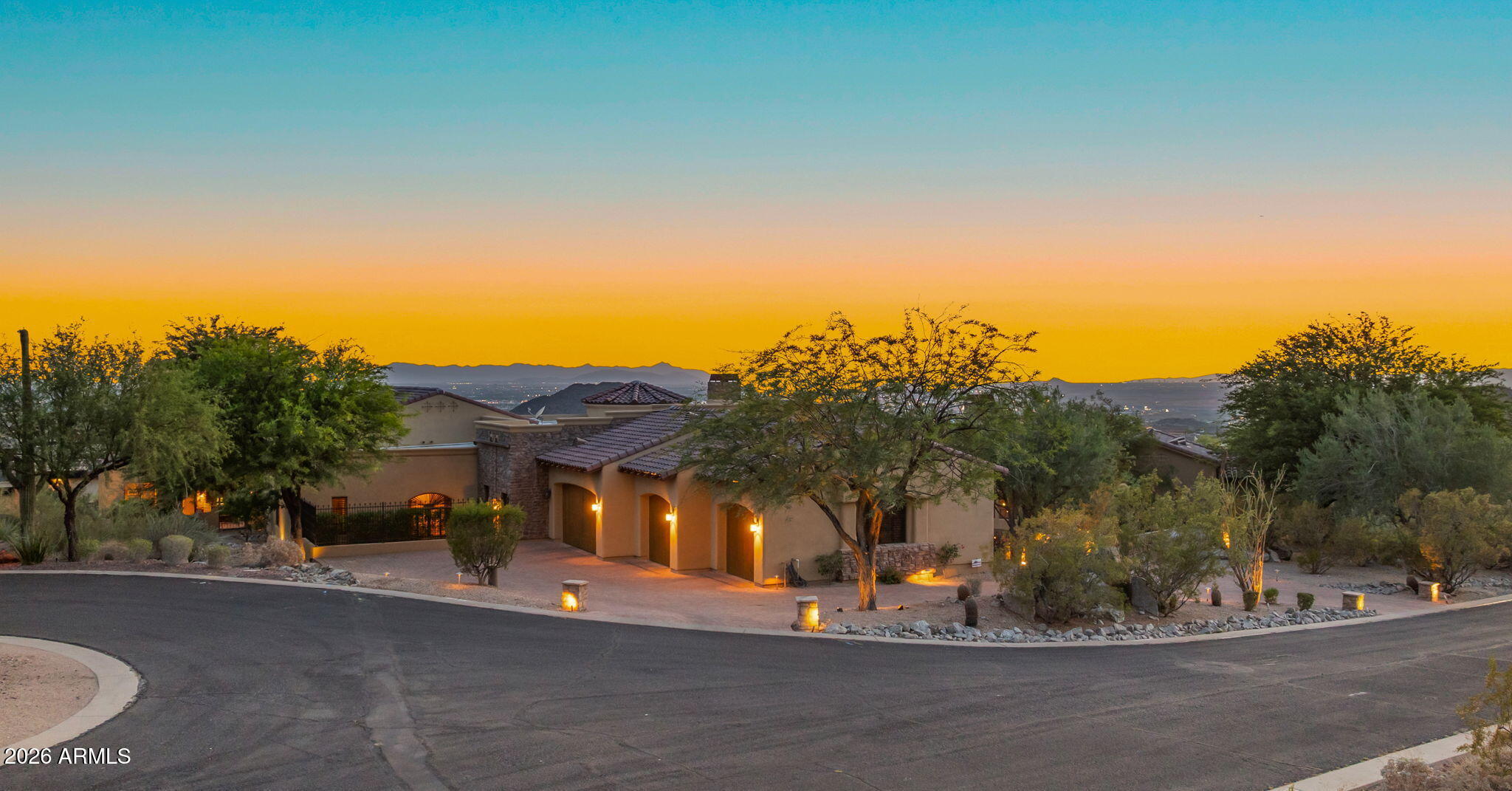 DIAMOND POINT AT LAS SENDAS MOUNTAIN - Residential