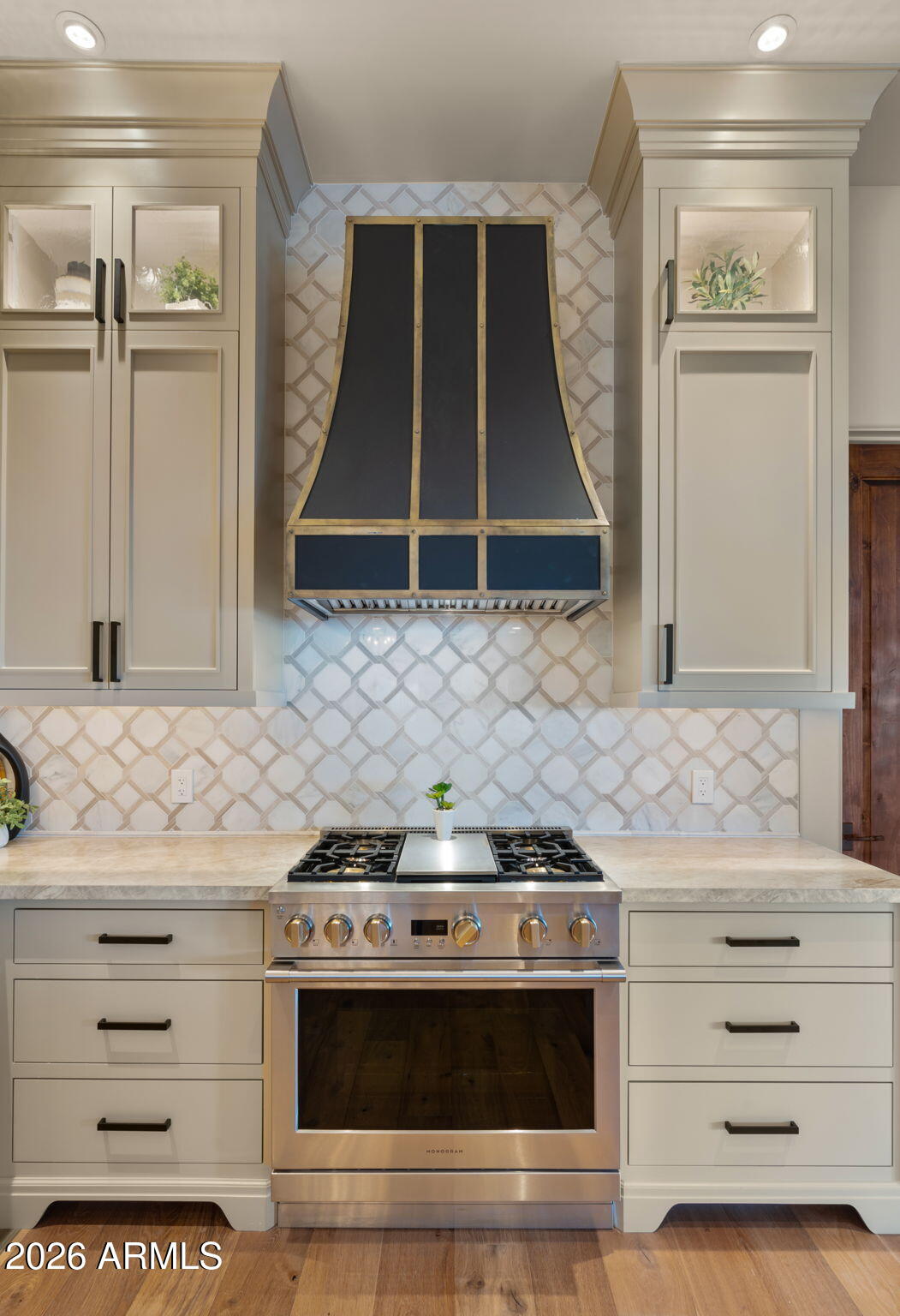 DIAMOND POINT AT LAS SENDAS MOUNTAIN - Residential