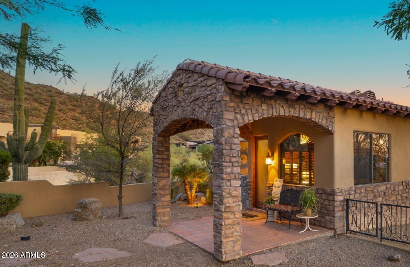 DIAMOND POINT AT LAS SENDAS MOUNTAIN - Residential