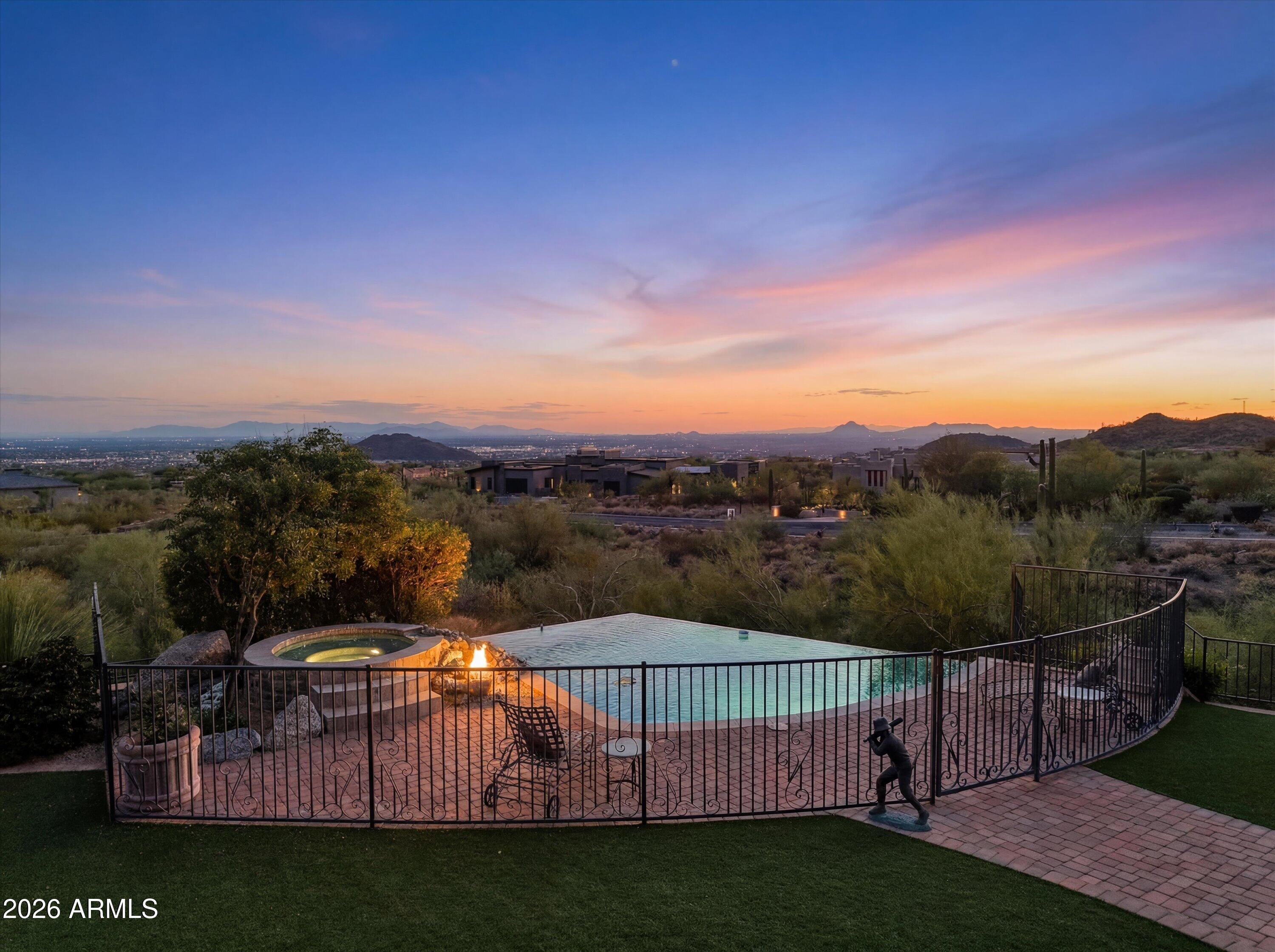 DIAMOND POINT AT LAS SENDAS MOUNTAIN - Residential