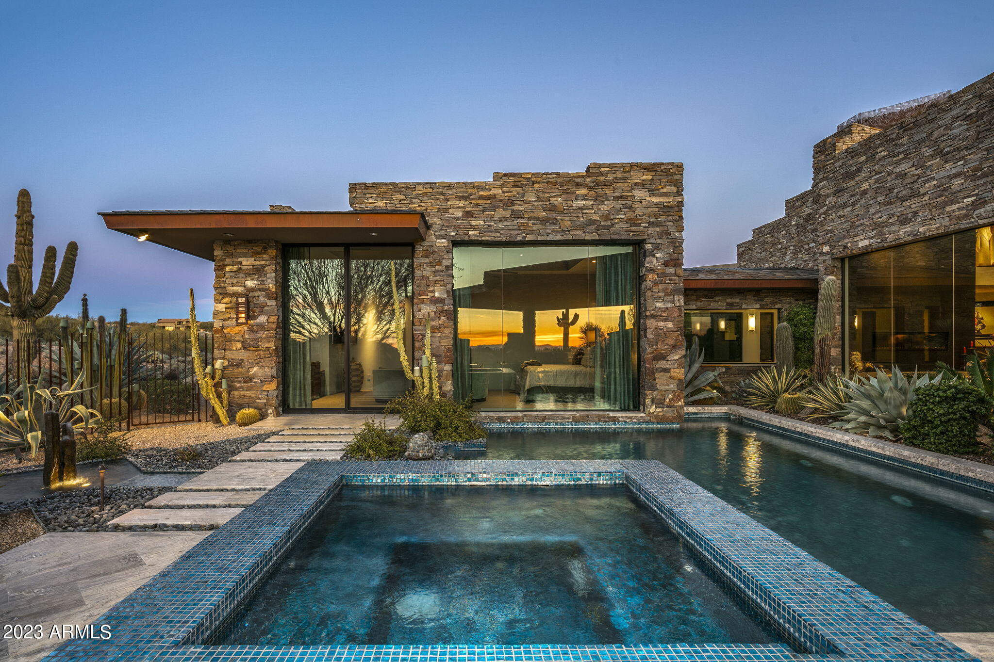 MIRABEL Club - Residential