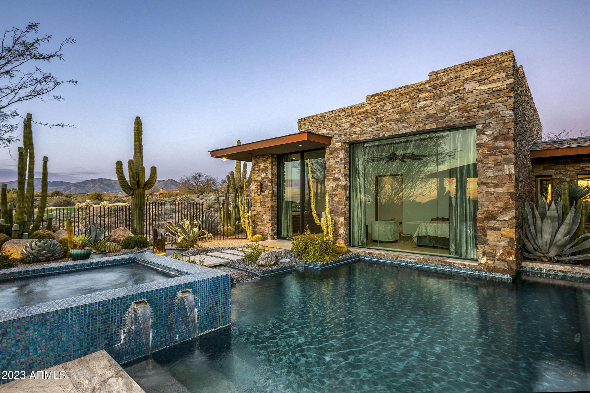 MIRABEL Club - Residential