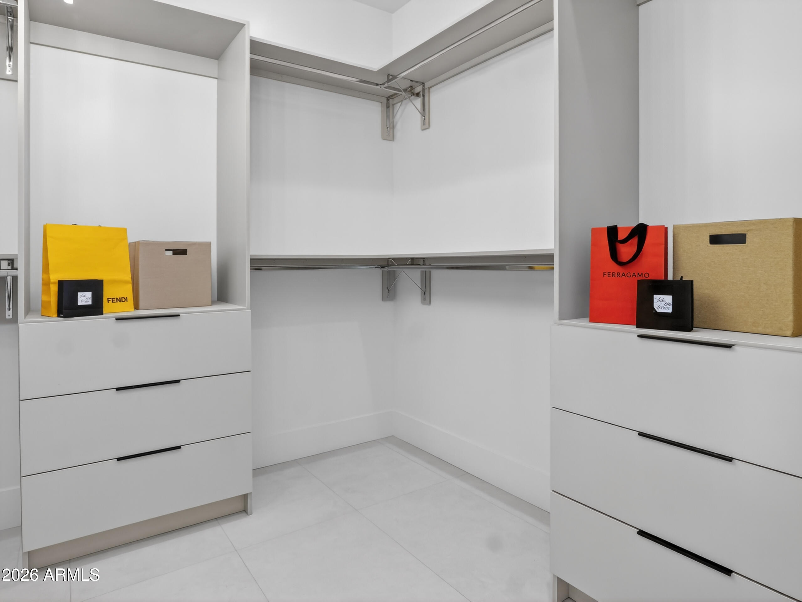 SCOTTSDALE COUNTRY ACRES ANNEX - Residential
