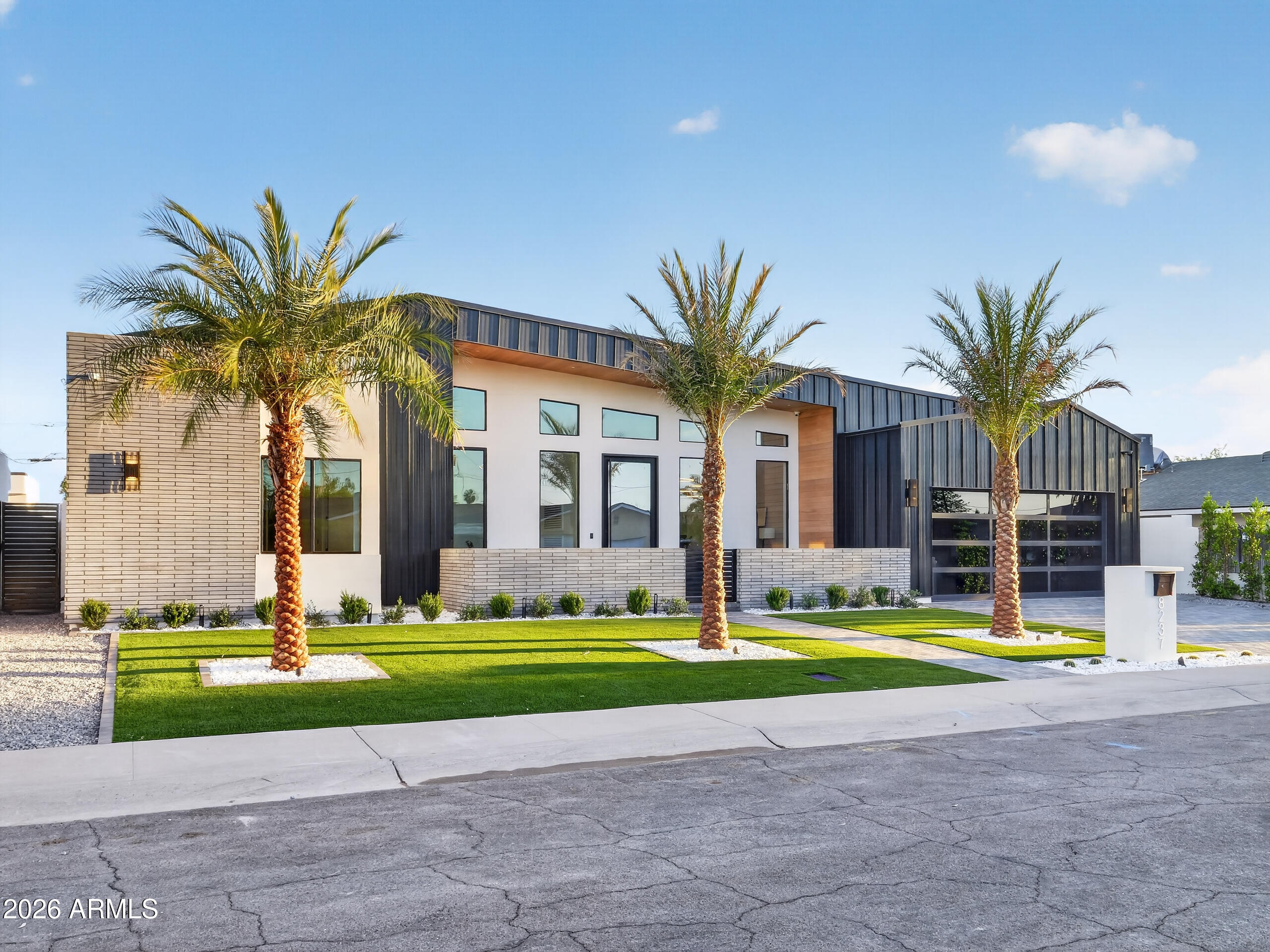 SCOTTSDALE COUNTRY ACRES ANNEX - Residential